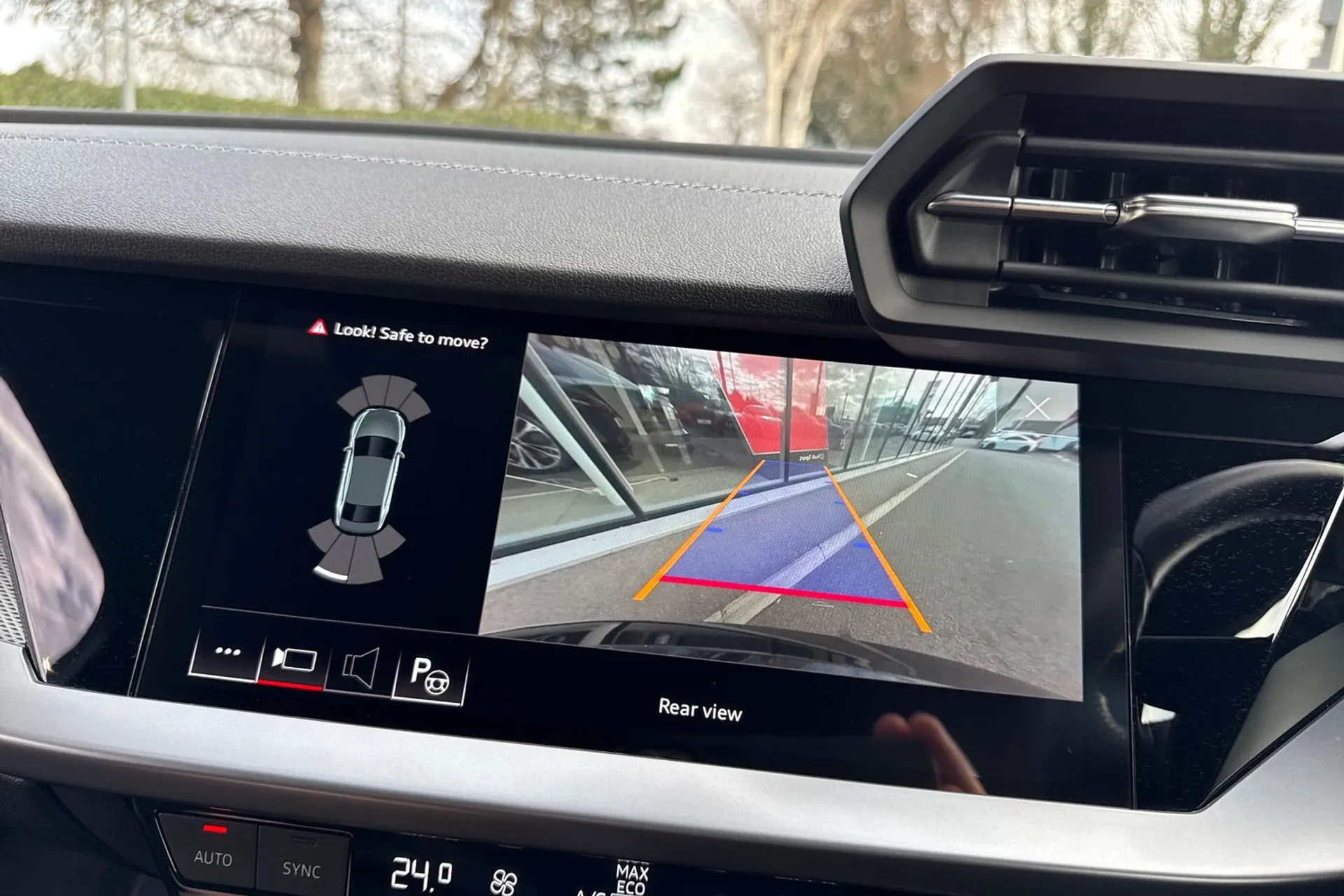 Audi A3 thumbnail image number 4