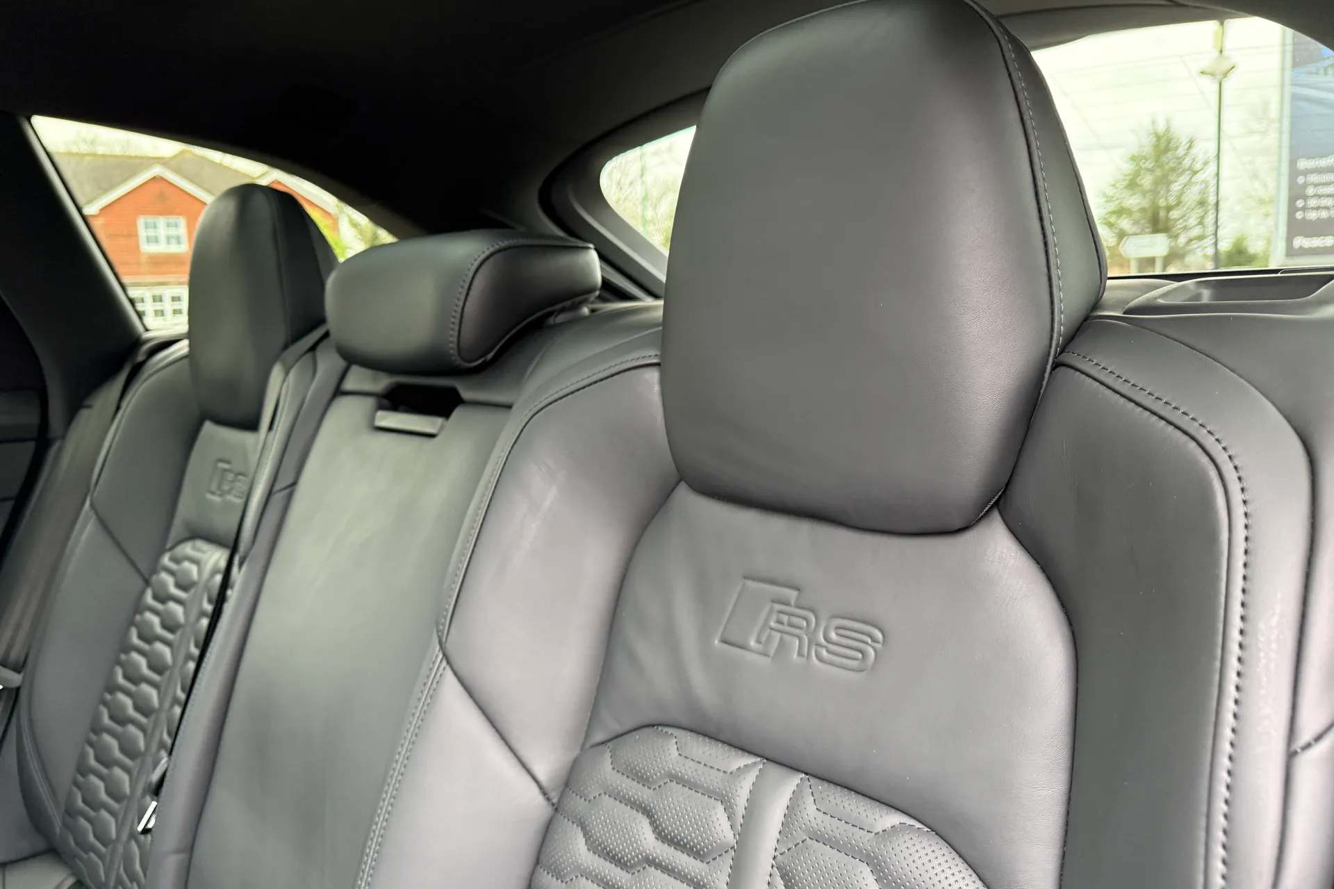 Audi RS6 thumbnail image number 53