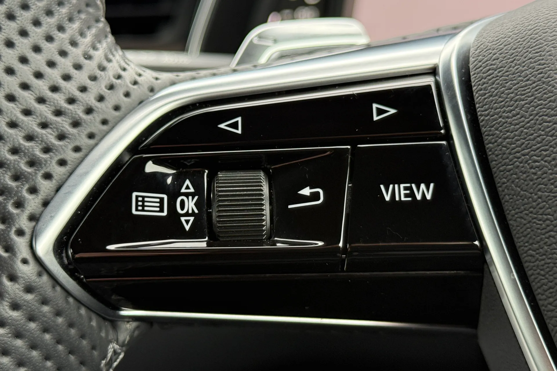 Audi RS6 thumbnail image number 27