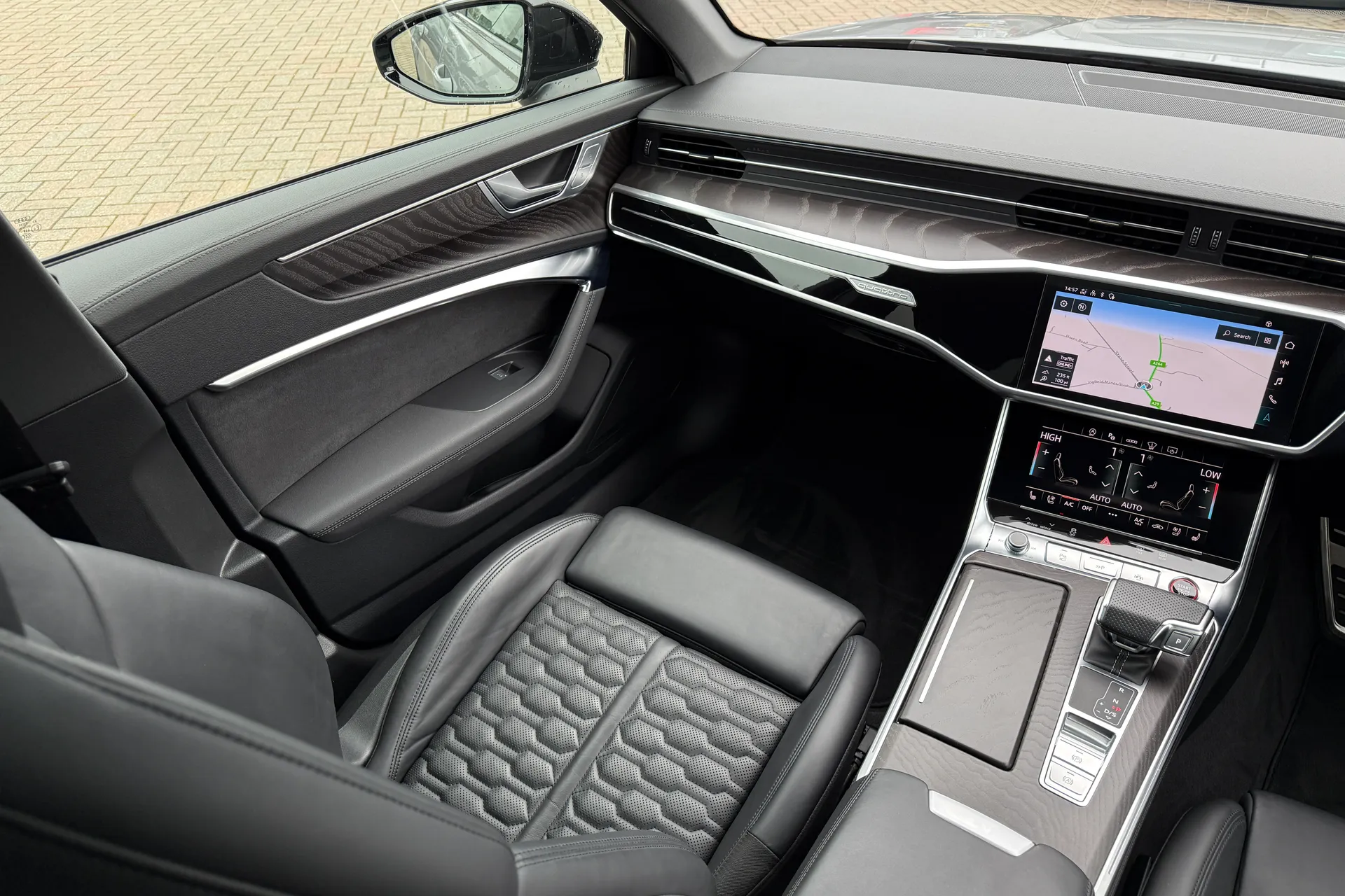 Audi RS6 thumbnail image number 48