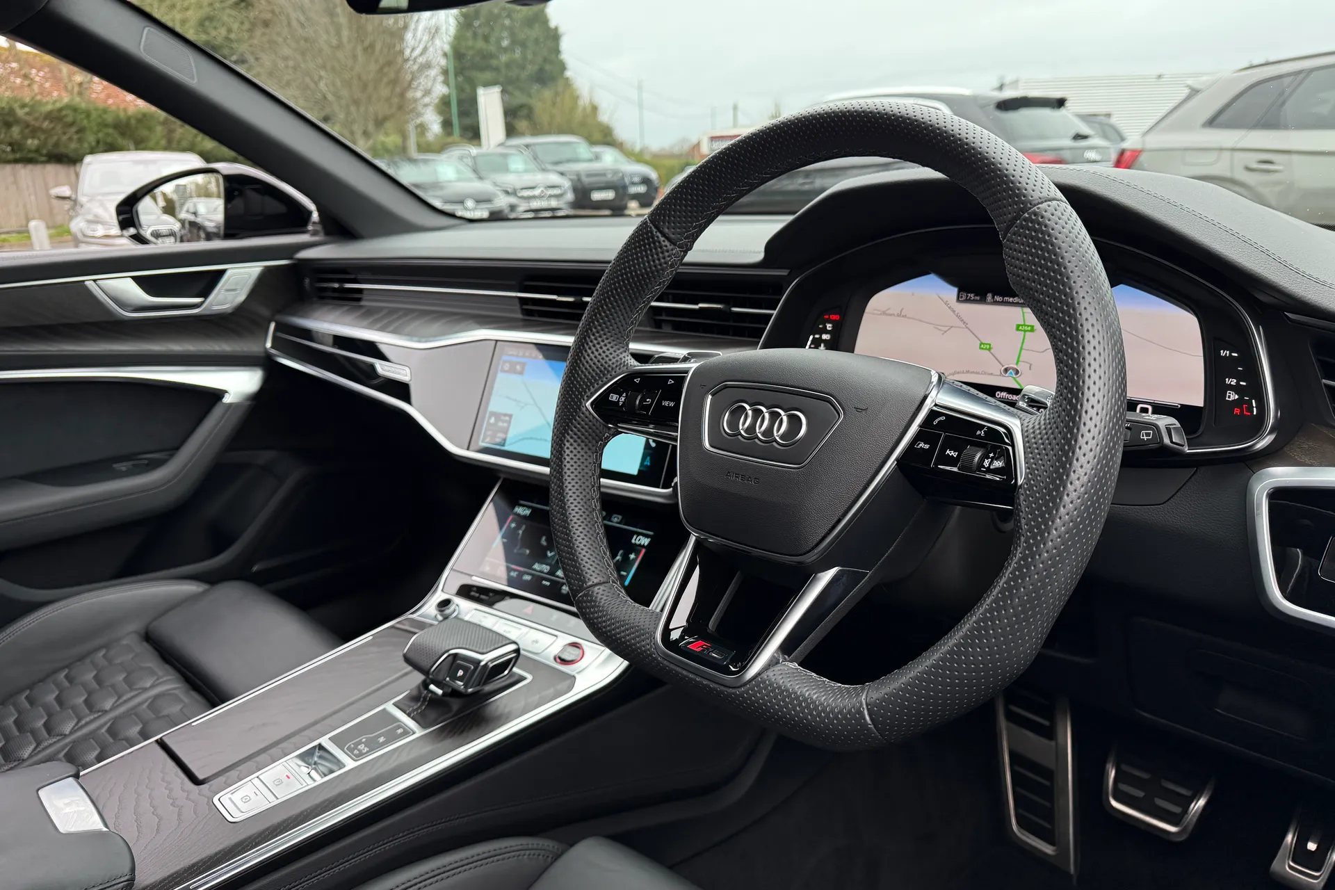 Audi RS6 thumbnail image number 34