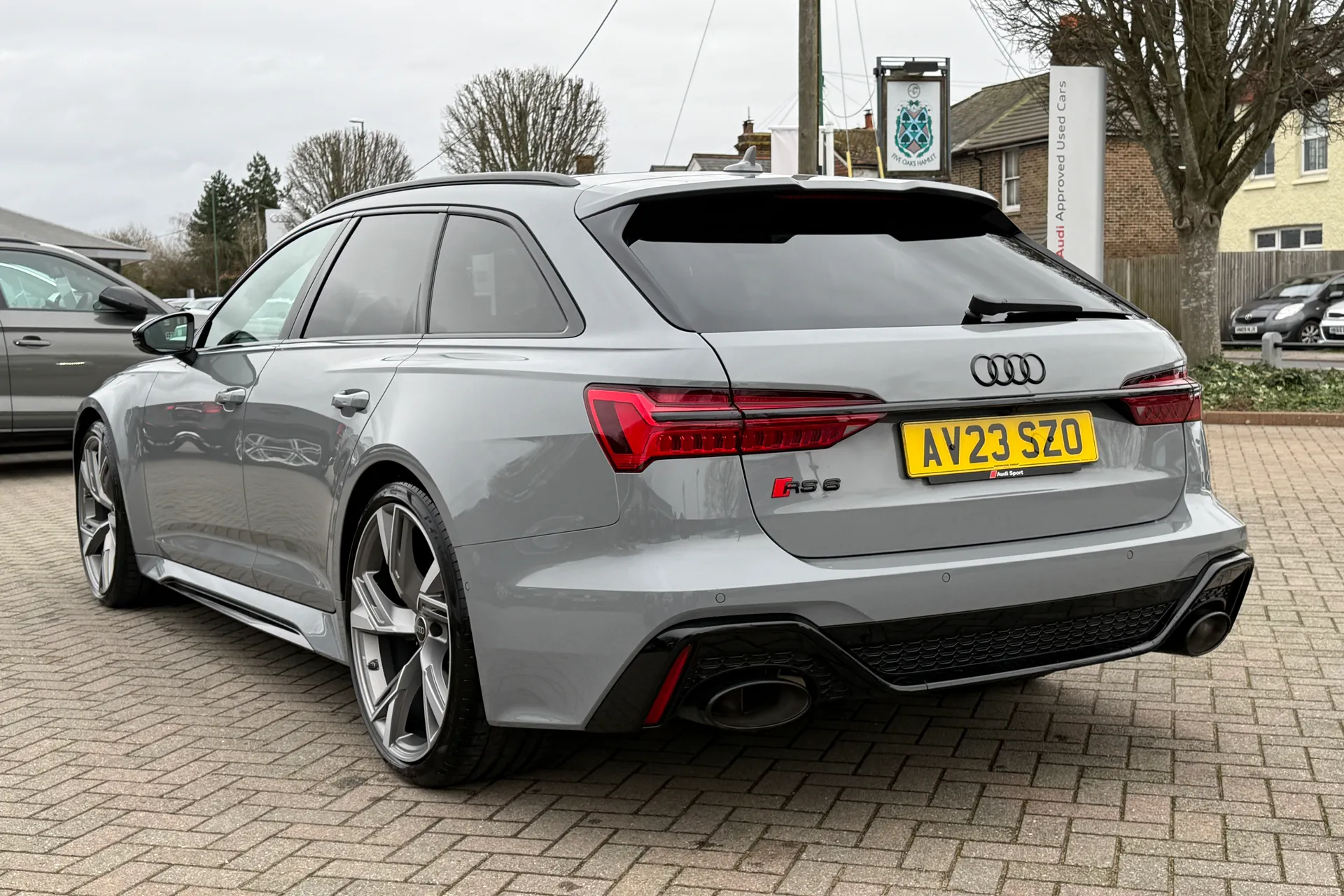 Audi RS6 thumbnail image number 43