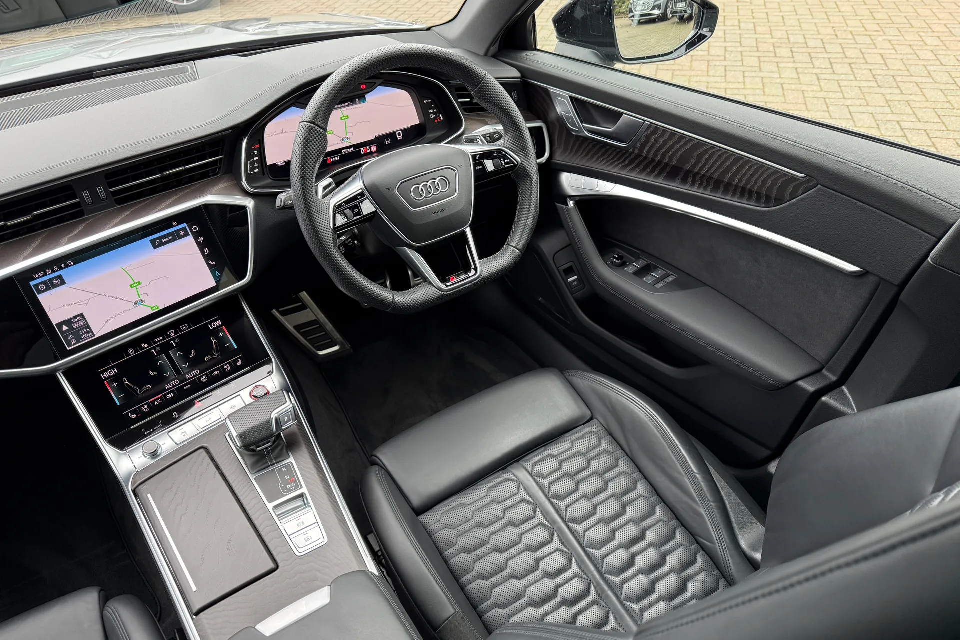 Audi RS6 thumbnail image number 51