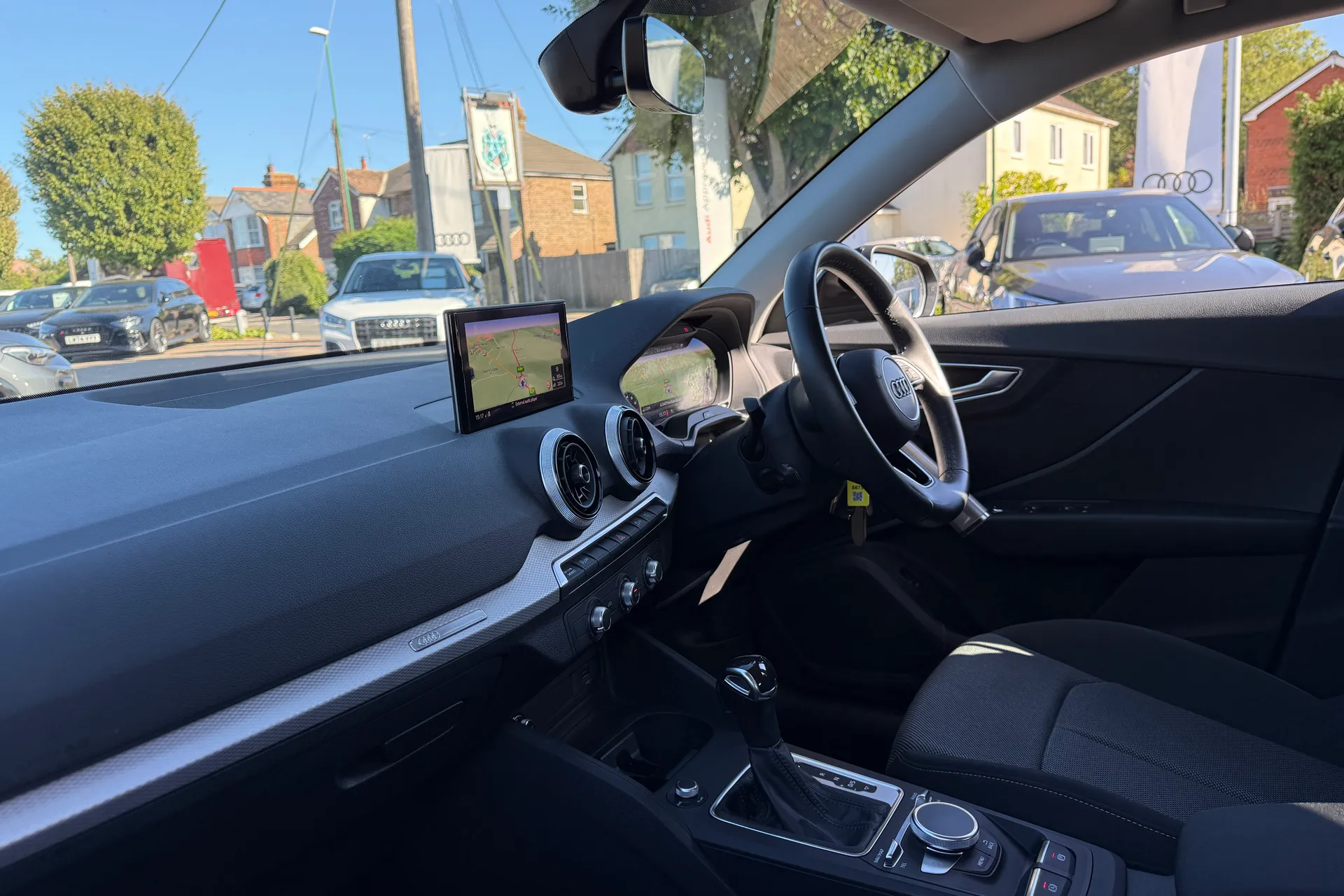Audi Q2 thumbnail image number 23