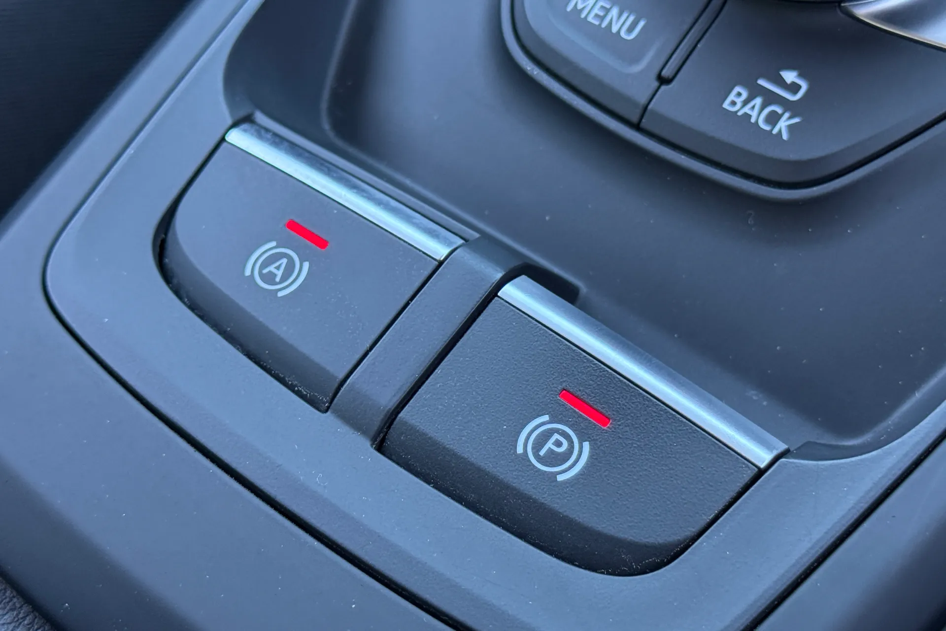 Audi Q2 thumbnail image number 34