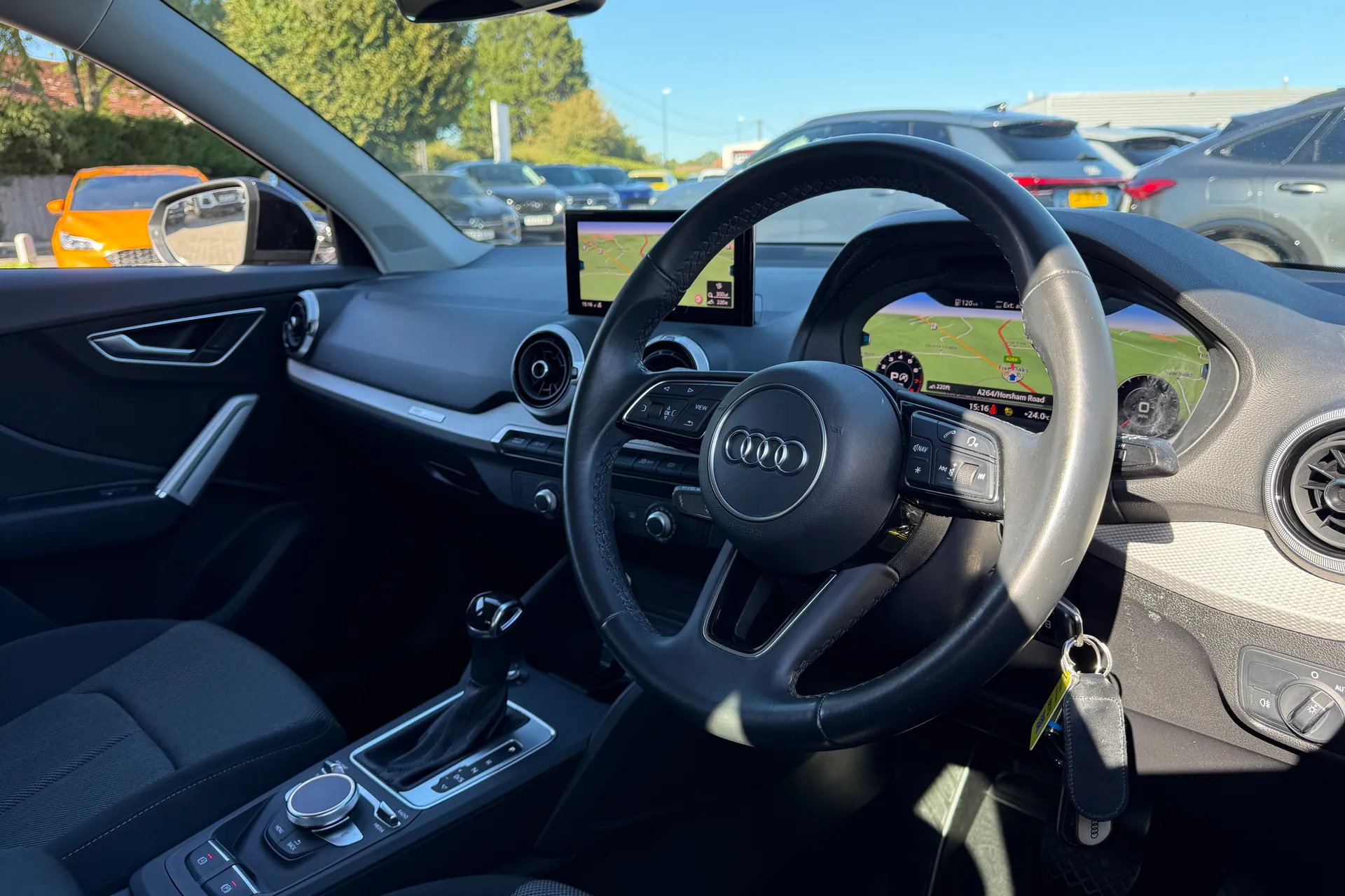 Audi Q2 thumbnail image number 22