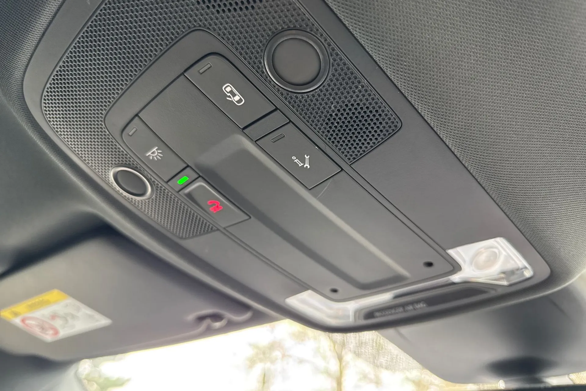 Audi Q3 thumbnail image number 42
