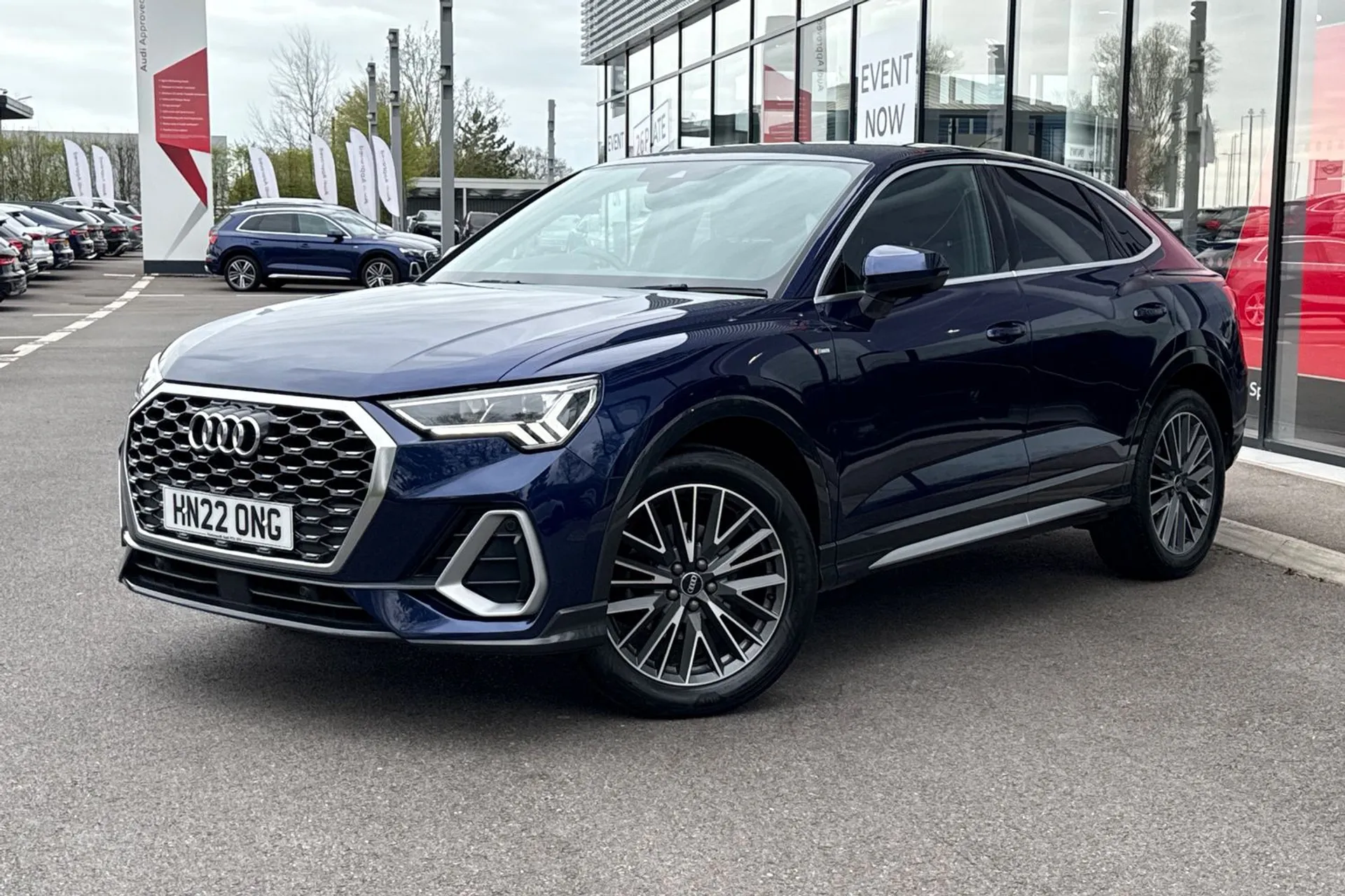 Audi Q3 thumbnail image number 5