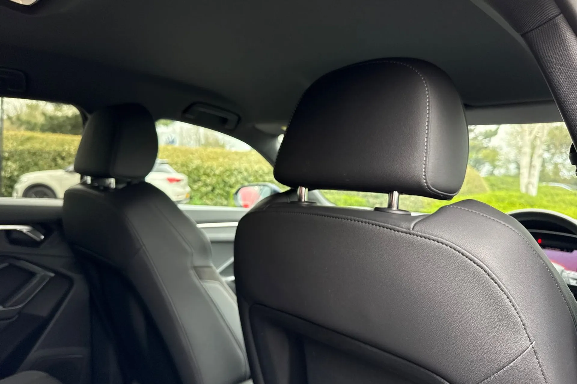 Audi Q3 thumbnail image number 41