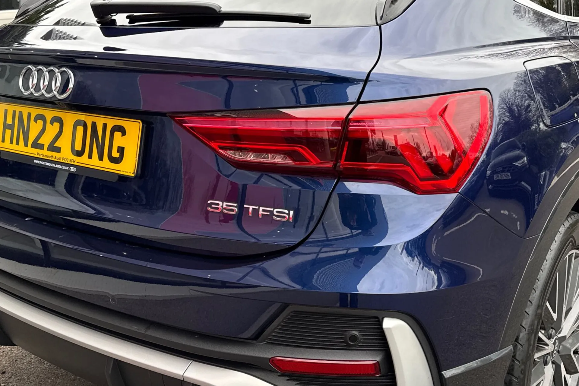 Audi Q3 thumbnail image number 27