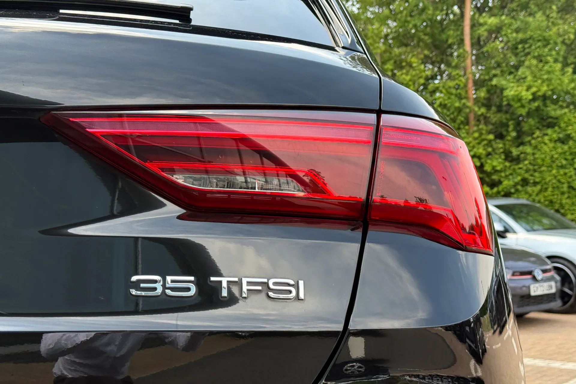 Audi Q3 thumbnail image number 48
