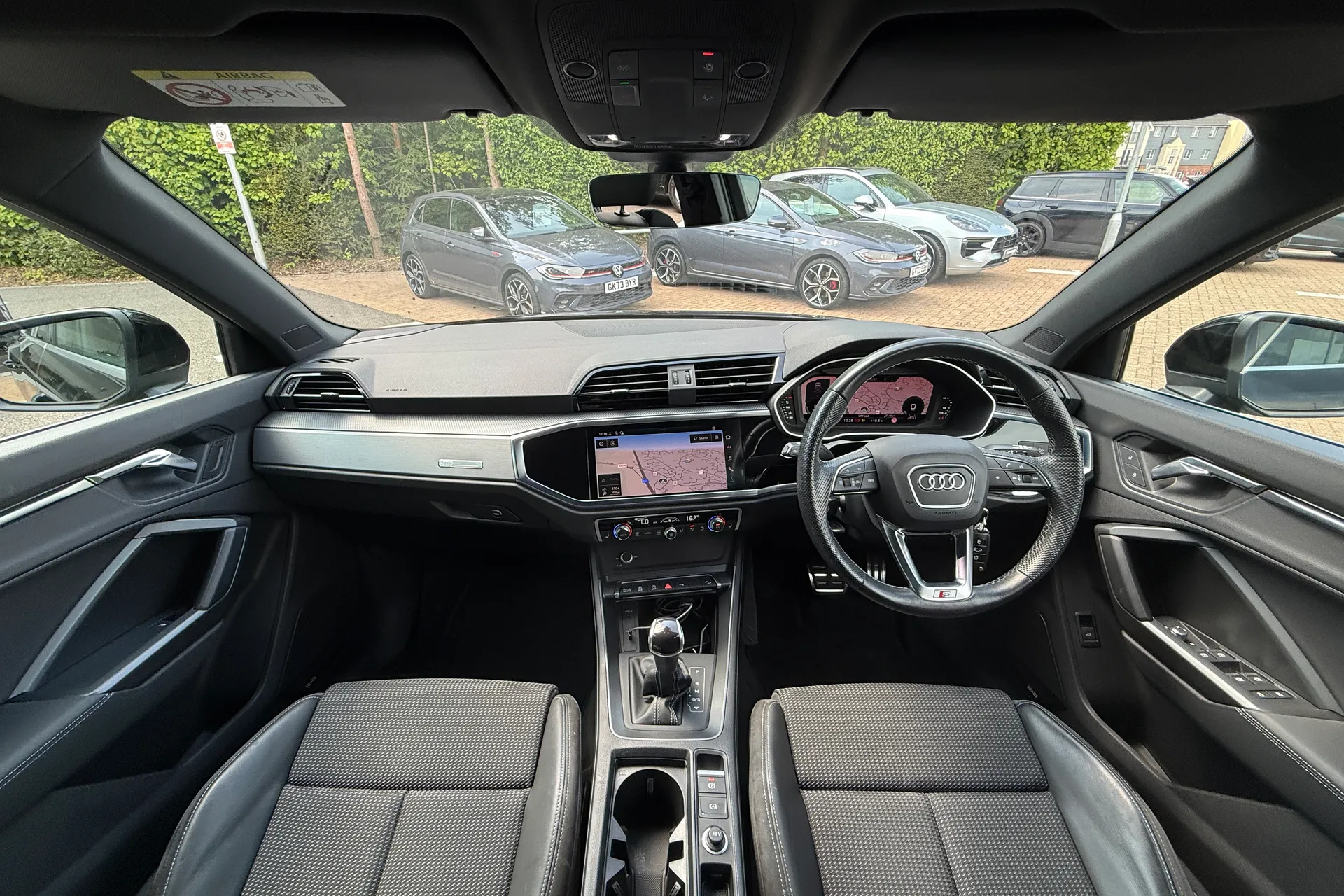Audi Q3 thumbnail image number 3