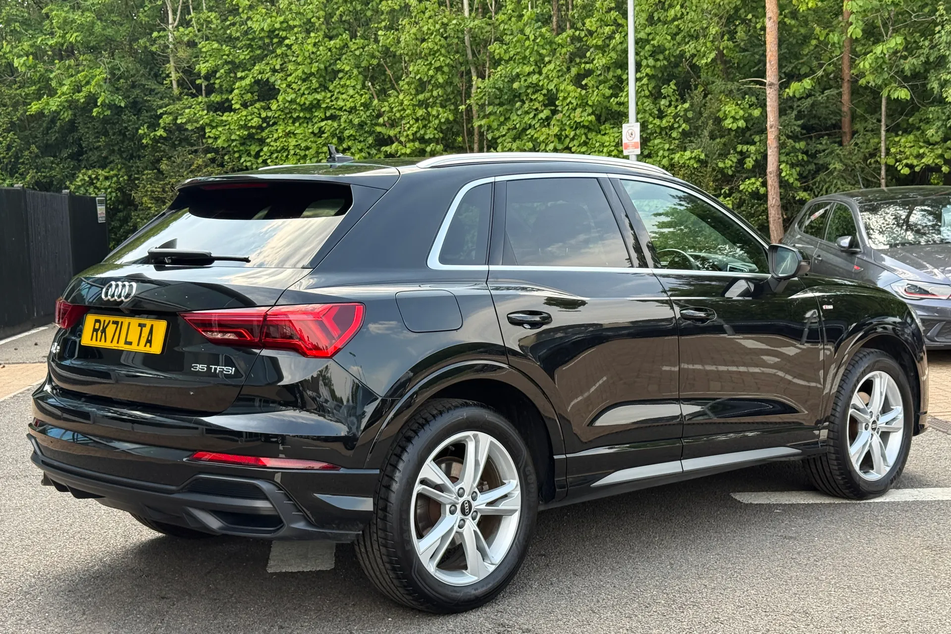Audi Q3 thumbnail image number 42