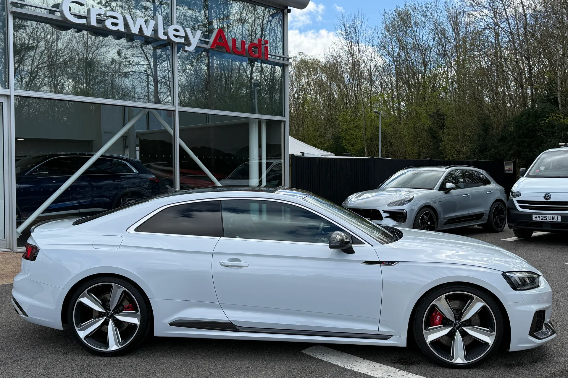 Audi RS5 thumbnail image number 2