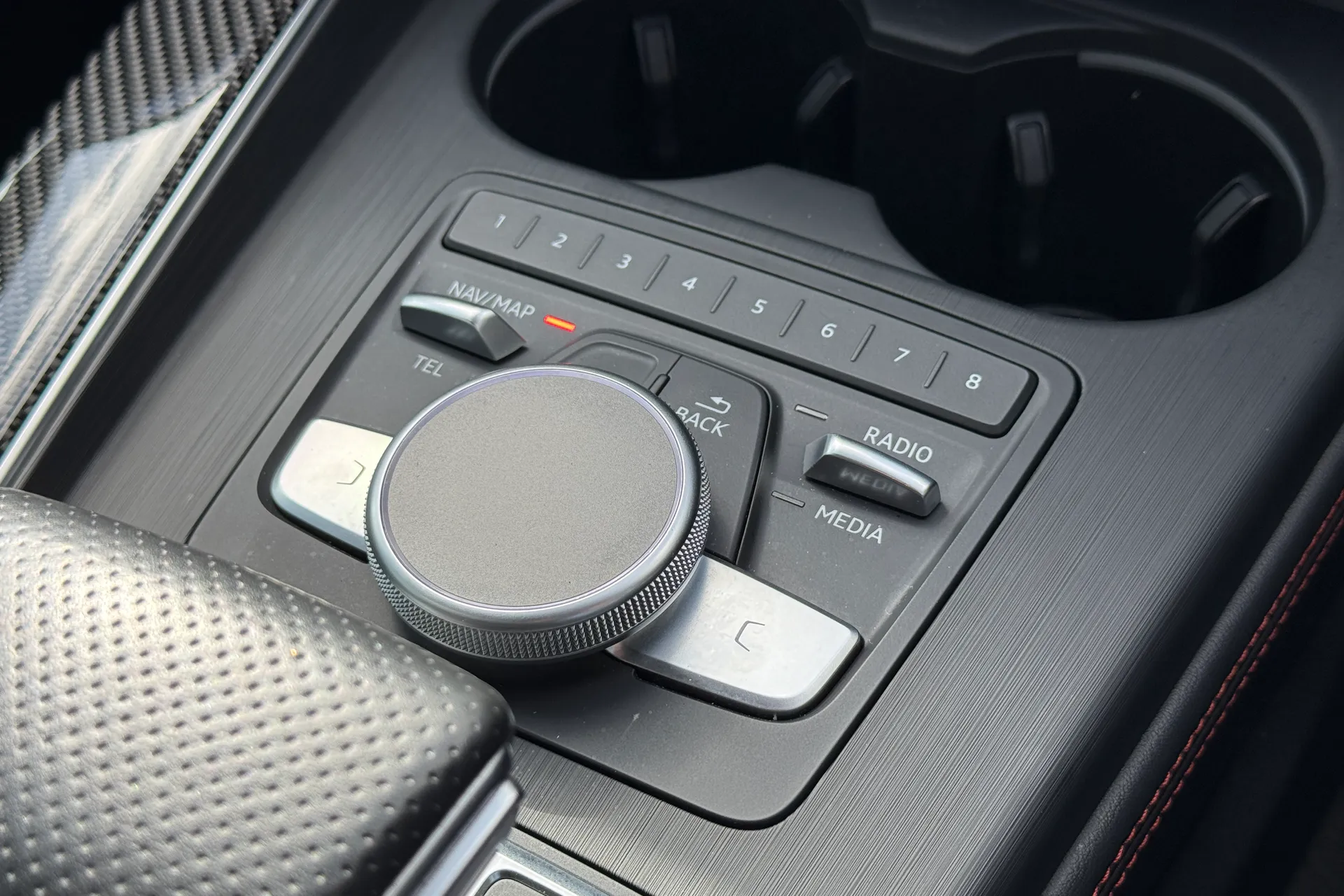 Audi RS5 thumbnail image number 21