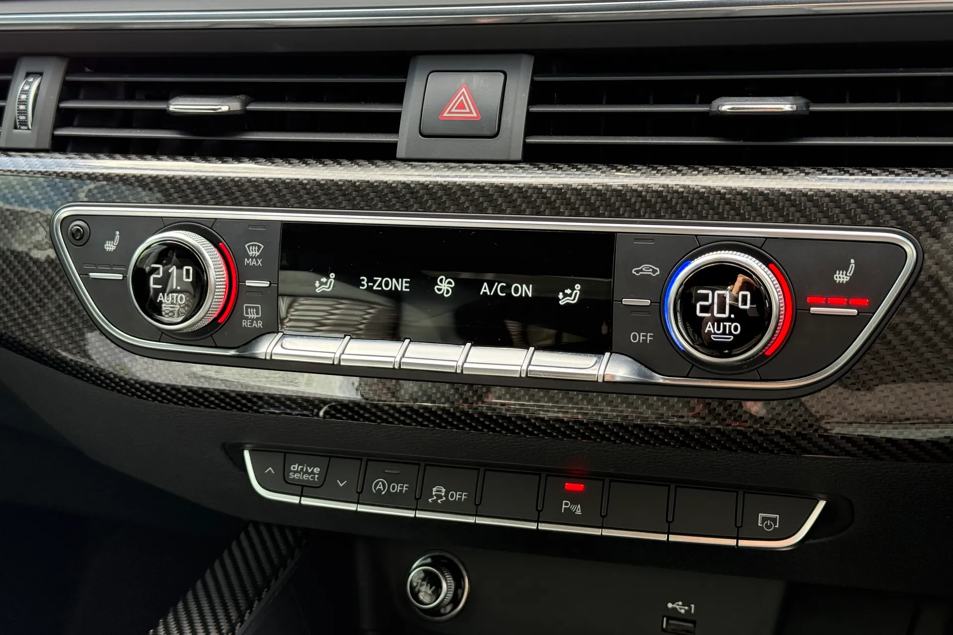 Audi RS5 thumbnail image number 22