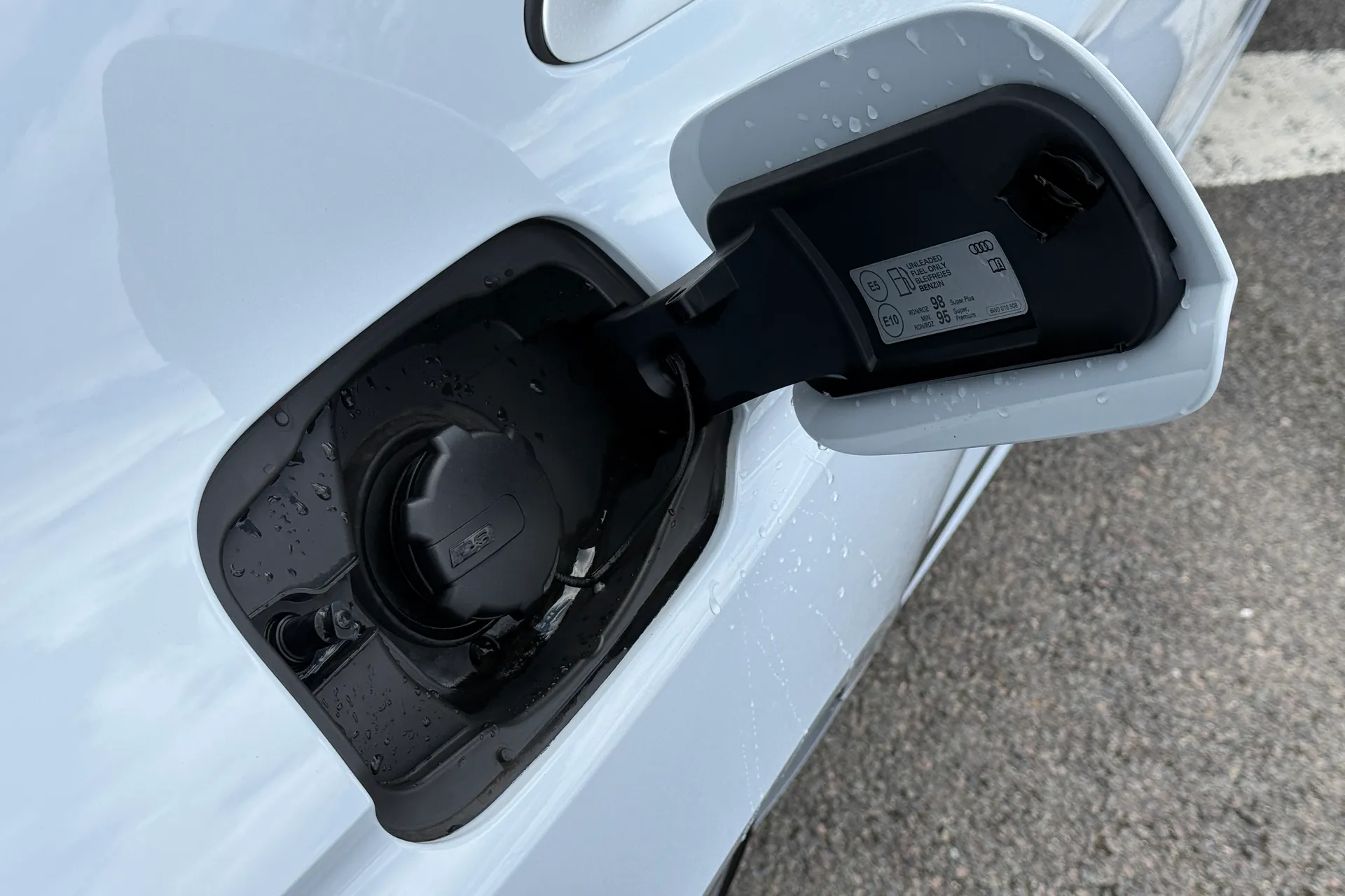 Audi RS5 thumbnail image number 41