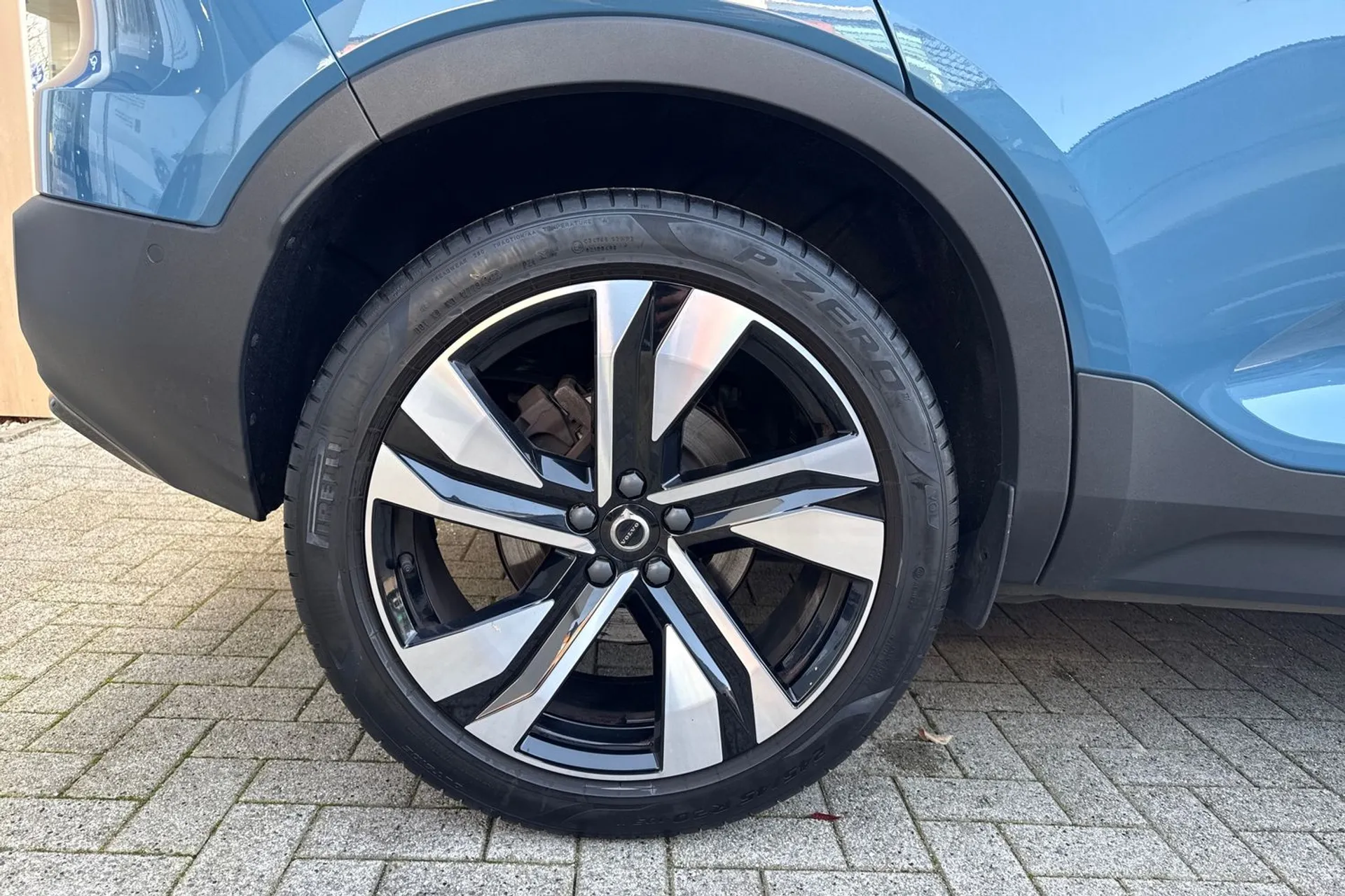 Volvo XC40 ULTIMATE B4 MHEV AUT thumbnail image number 14