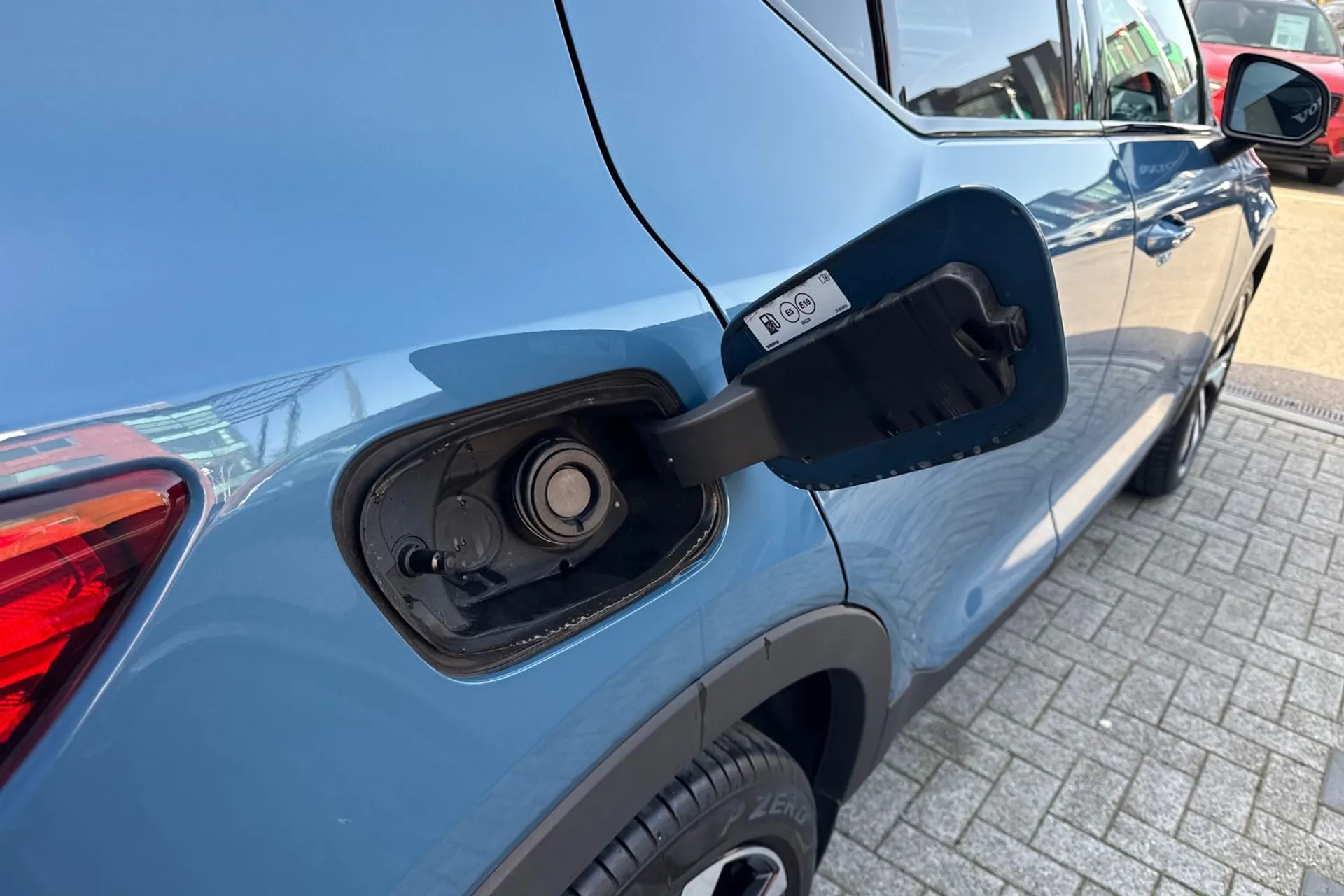 Volvo XC40 ULTIMATE B4 MHEV AUT thumbnail image number 19