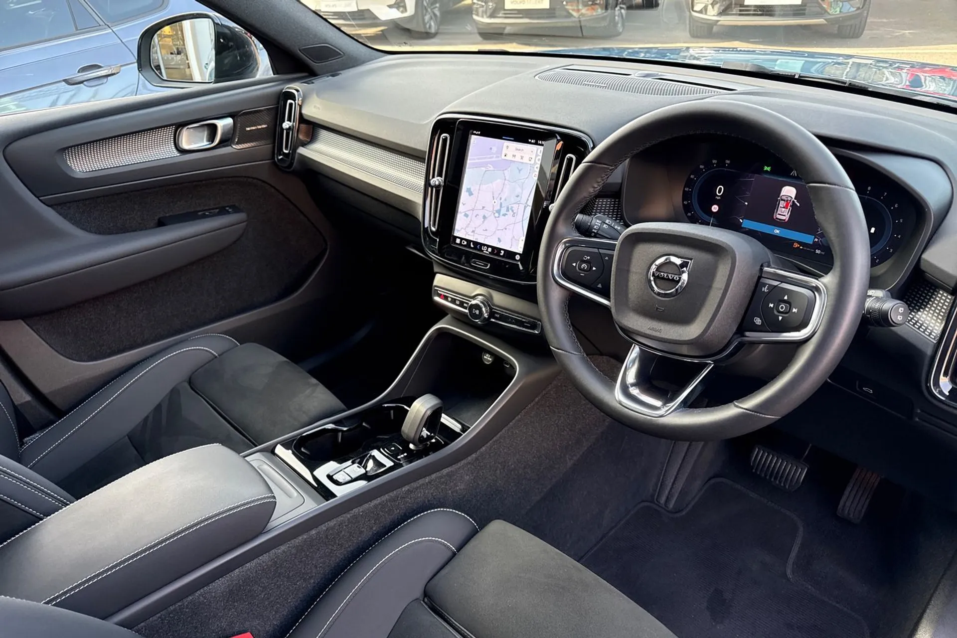 Volvo XC40 ULTIMATE B4 MHEV AUT thumbnail image number 6