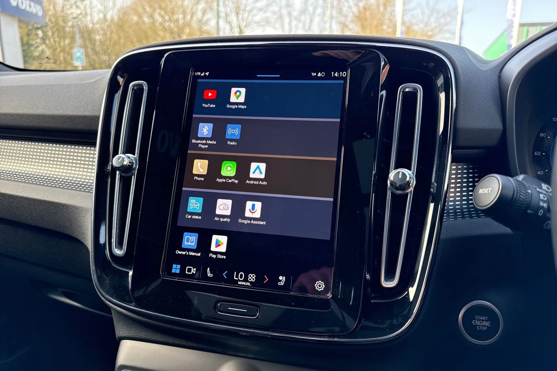 Volvo XC40 ULTIMATE B4 MHEV AUT thumbnail image number 41