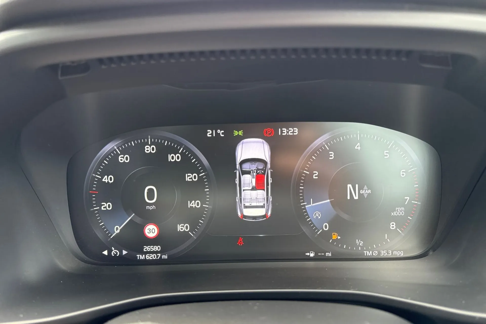 Volvo XC40 thumbnail image number 43