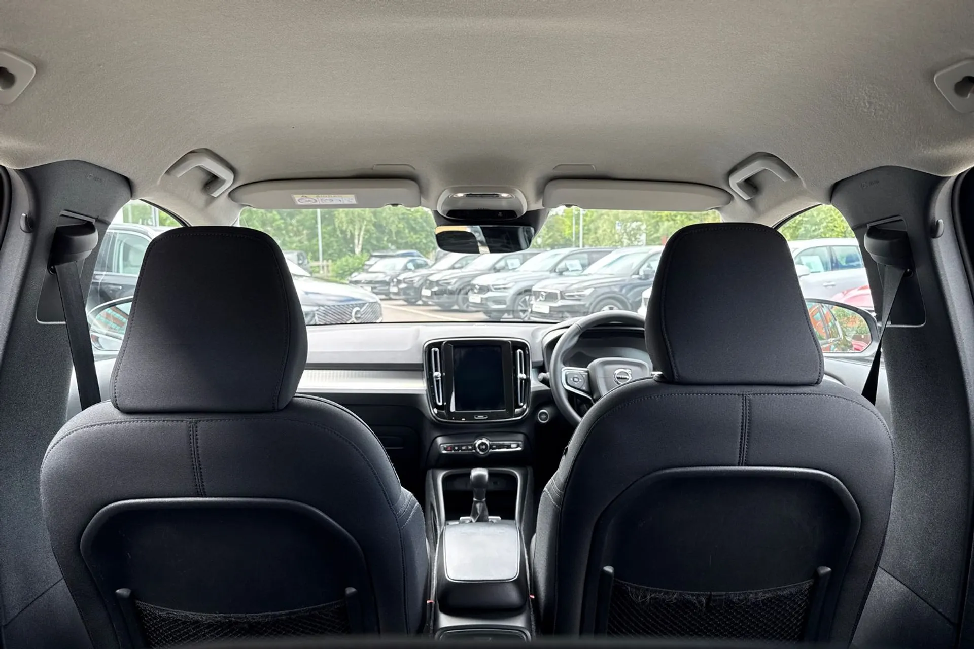 Volvo XC40 thumbnail image number 22