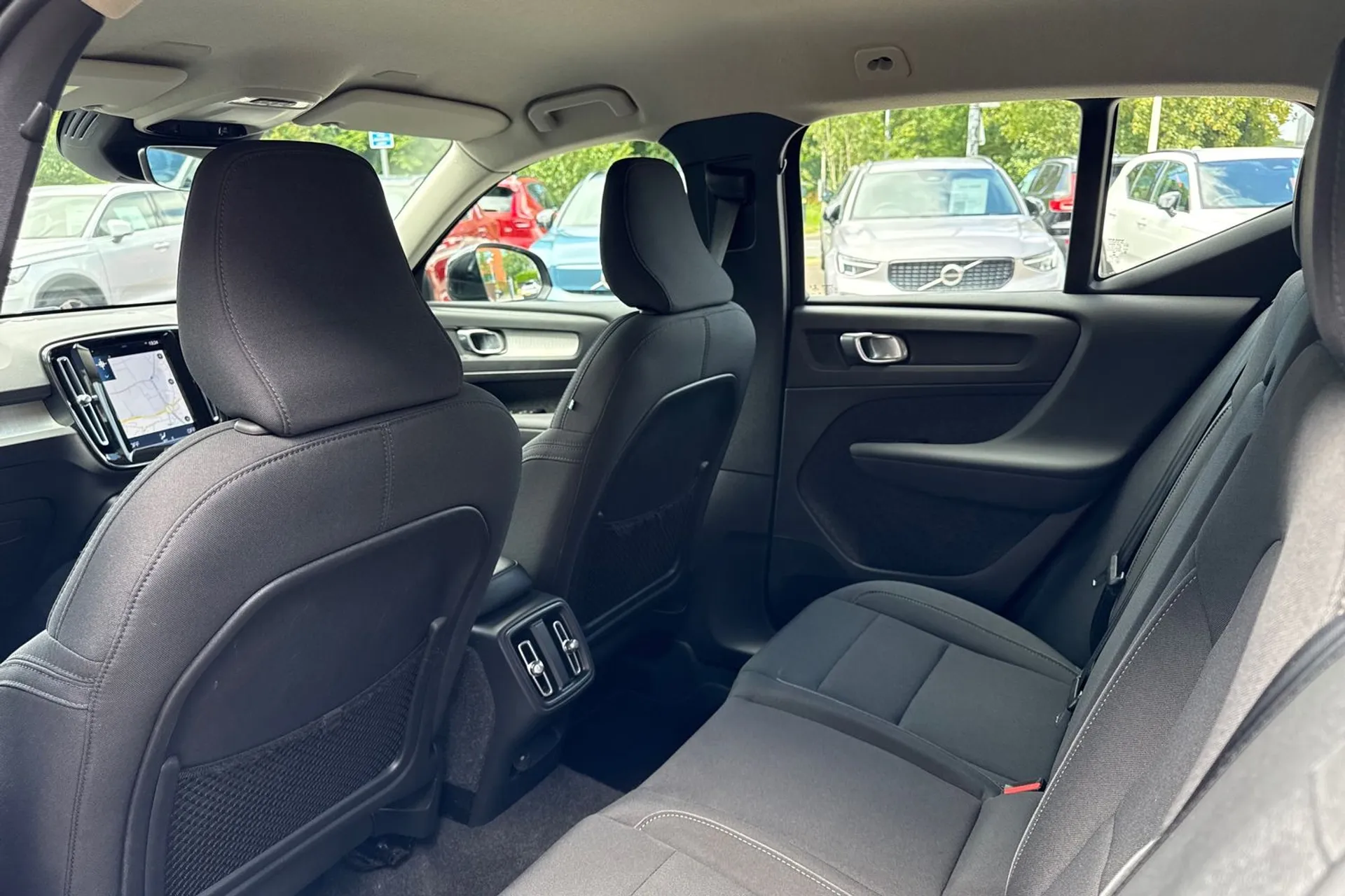 Volvo XC40 thumbnail image number 31