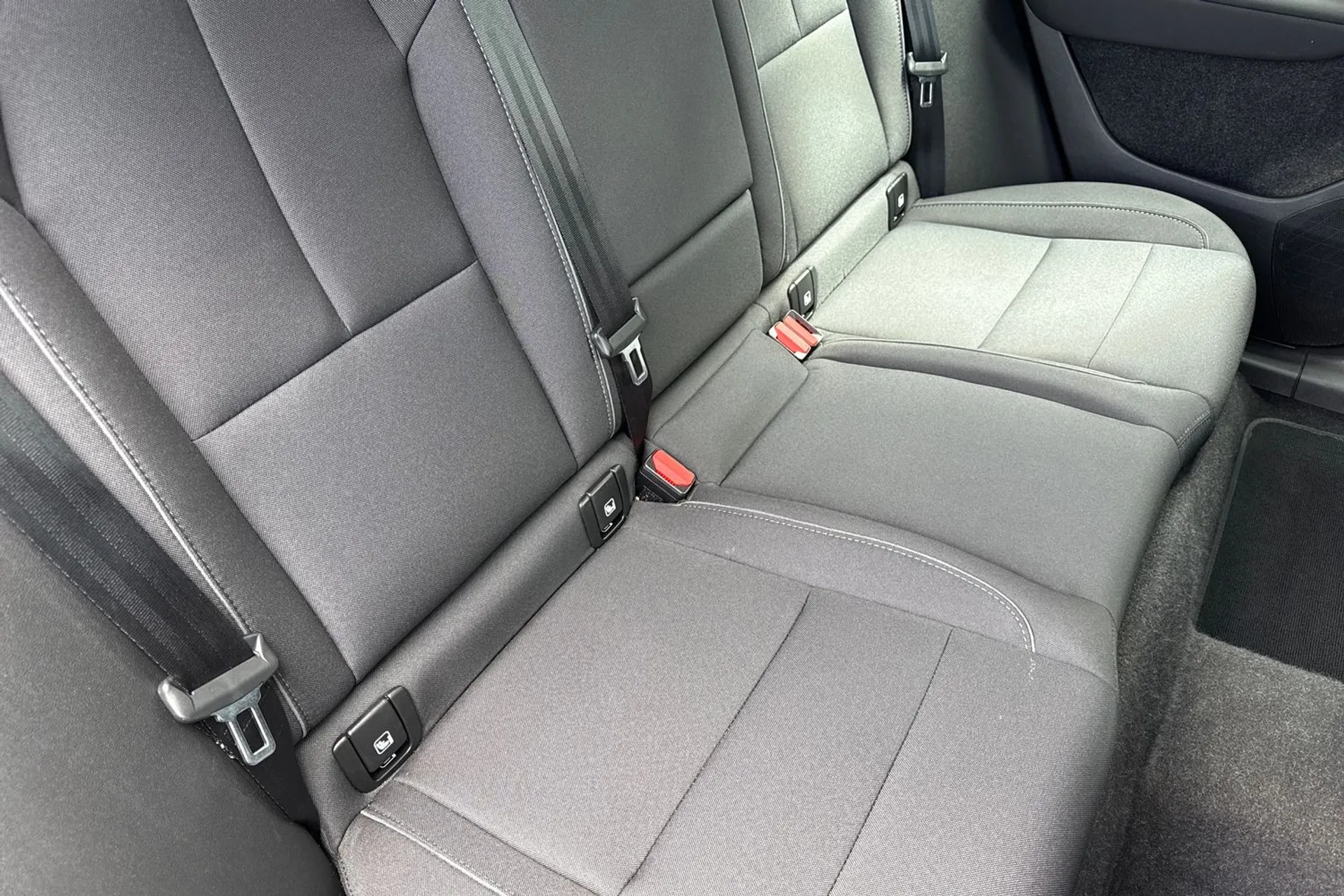Volvo XC40 thumbnail image number 25