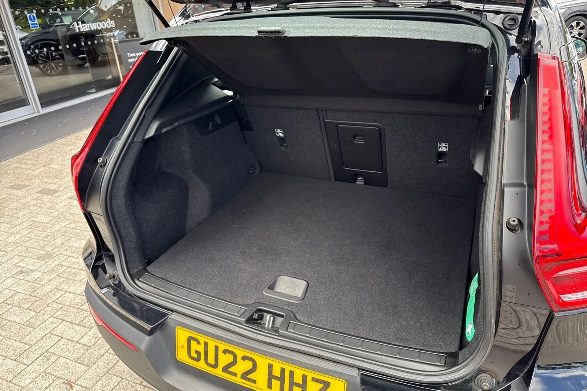 Volvo XC40 thumbnail image number 21
