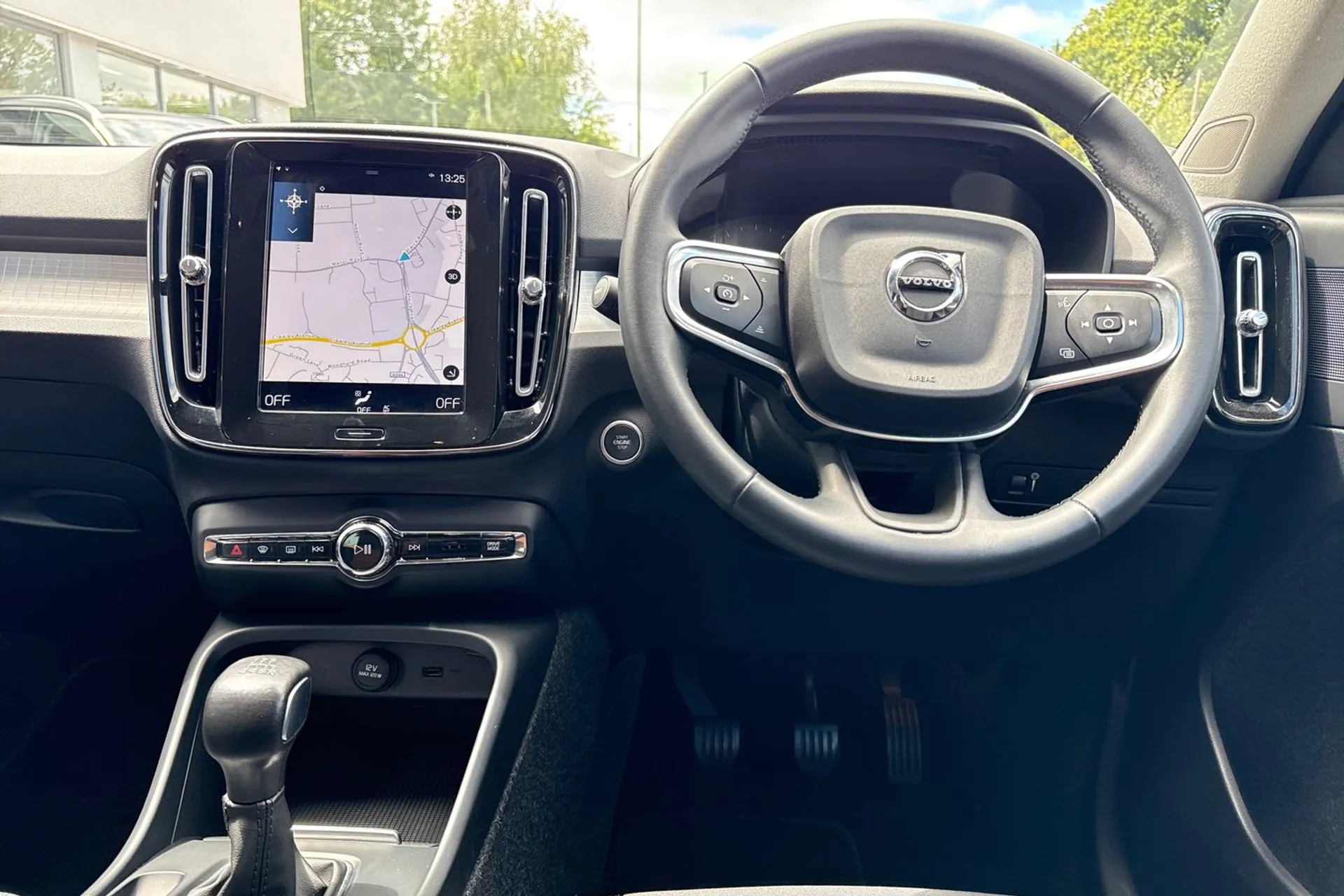 Volvo XC40 thumbnail image number 34