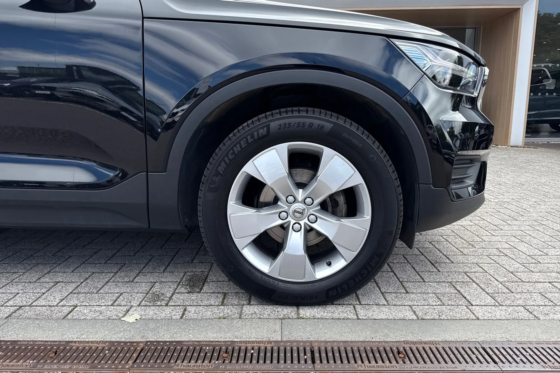 Volvo XC40 thumbnail image number 14