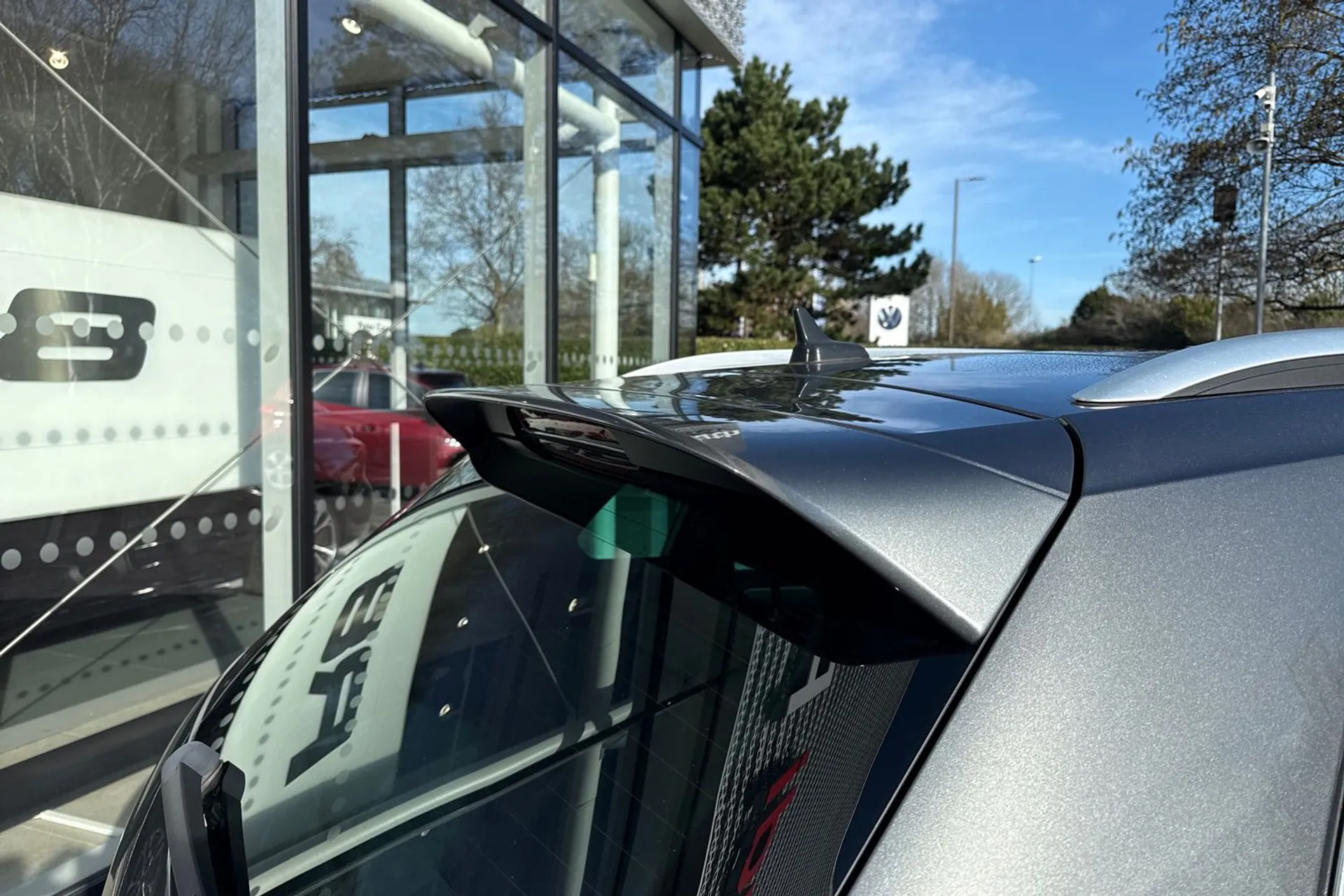 VOLKSWAGEN TIGUAN thumbnail image number 25