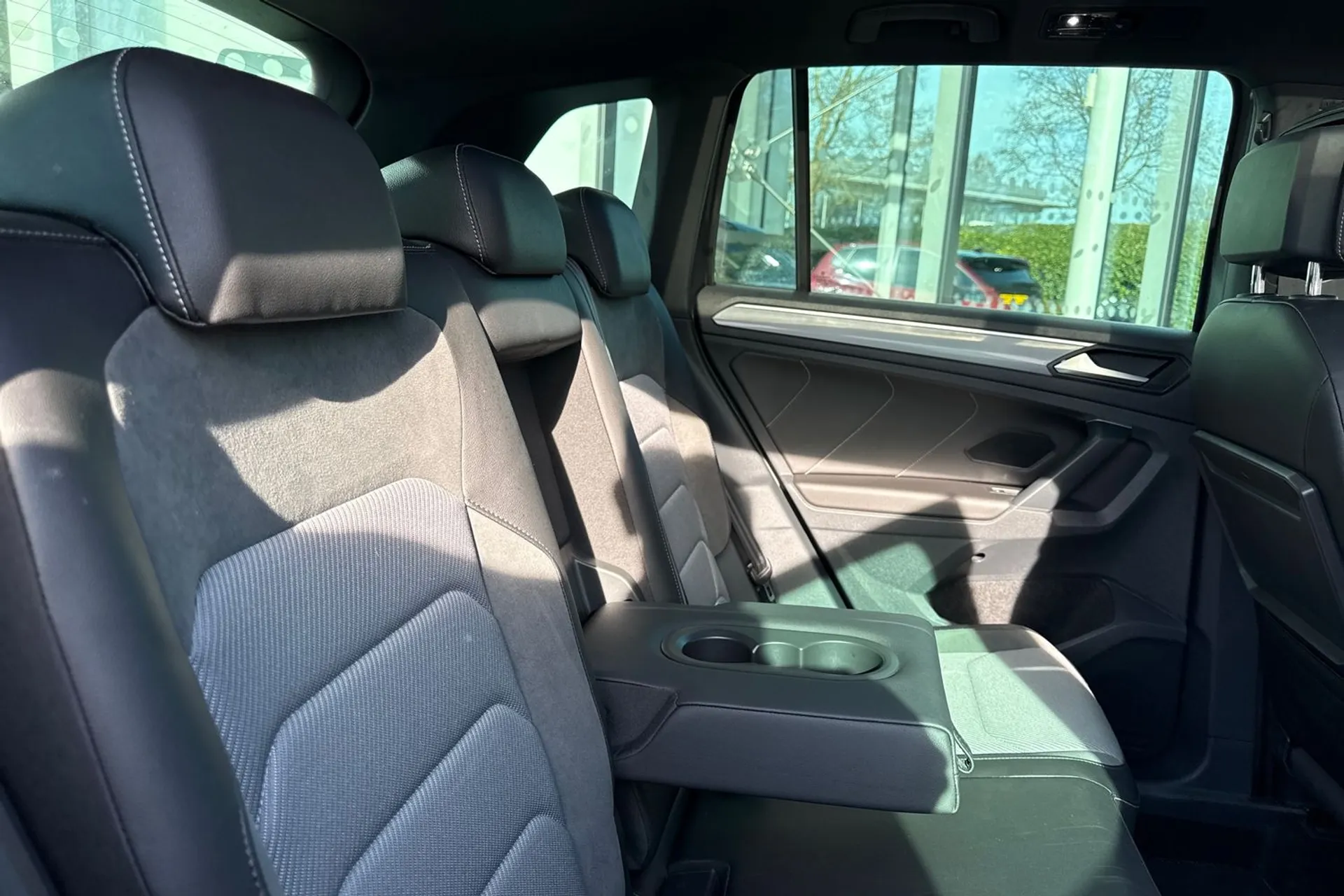 VOLKSWAGEN TIGUAN thumbnail image number 34