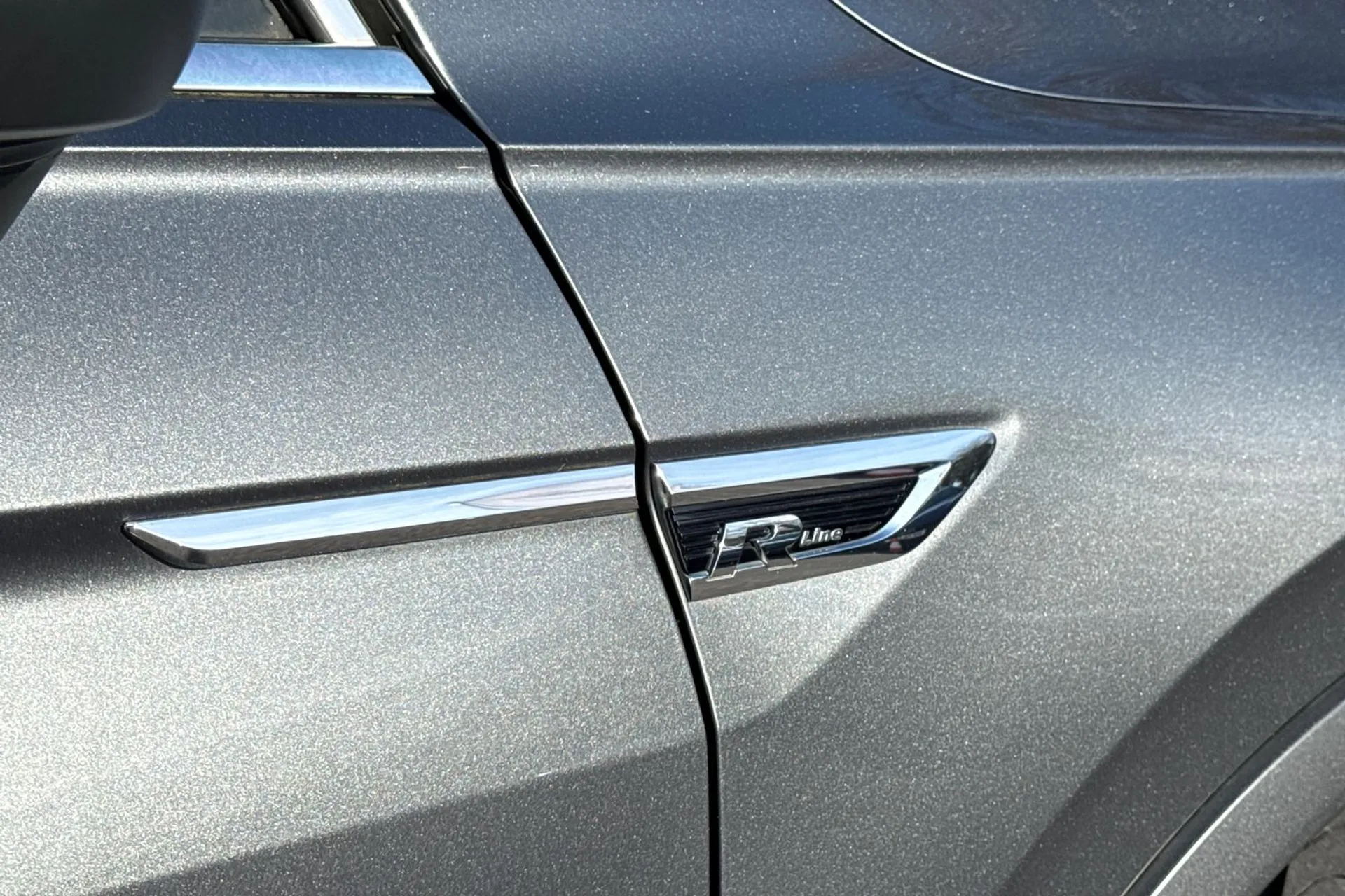 VOLKSWAGEN TIGUAN thumbnail image number 27