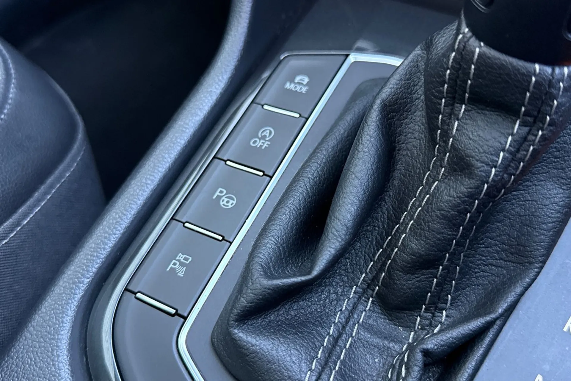 VOLKSWAGEN TIGUAN thumbnail image number 21