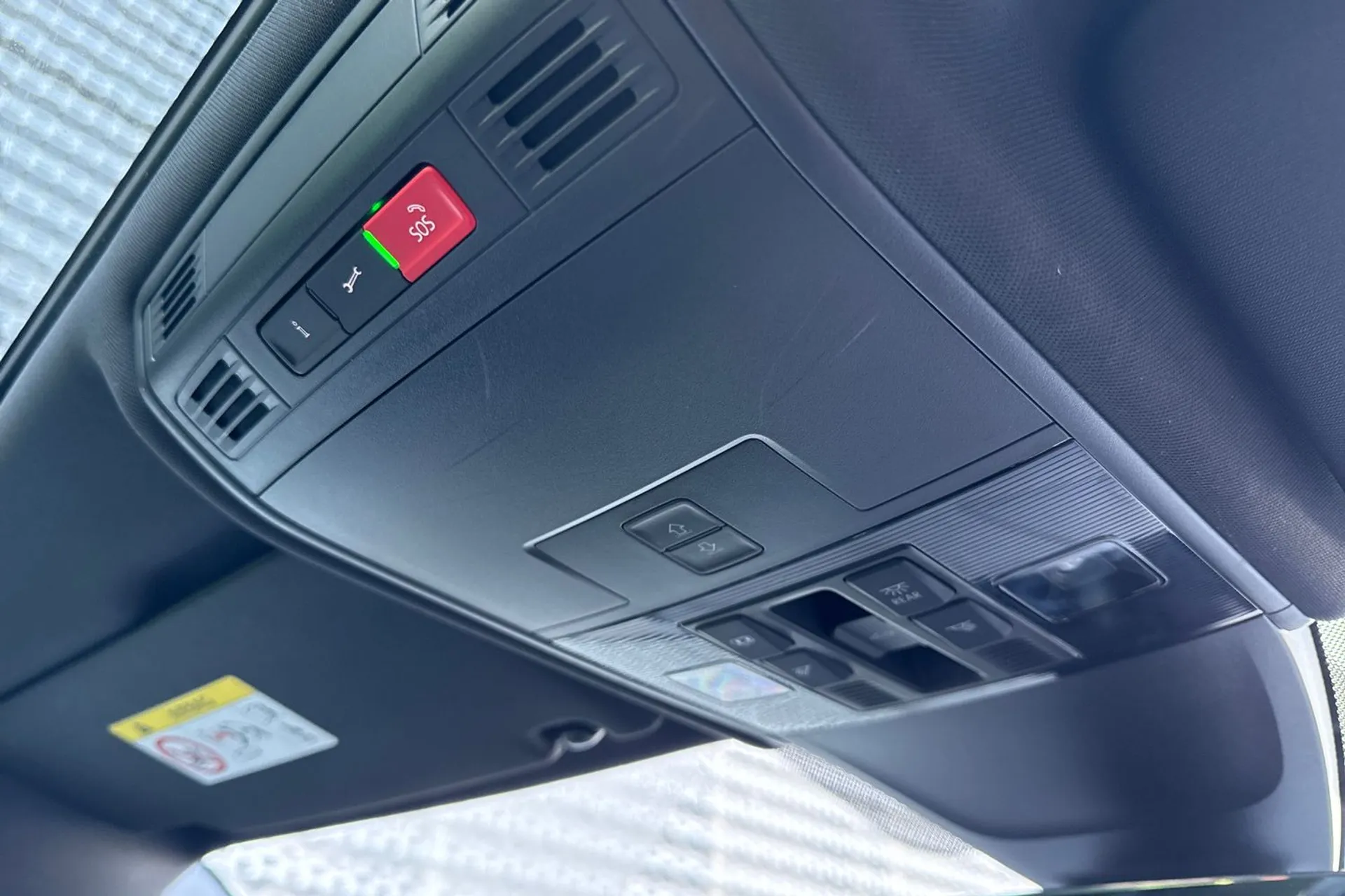 VOLKSWAGEN TIGUAN thumbnail image number 43