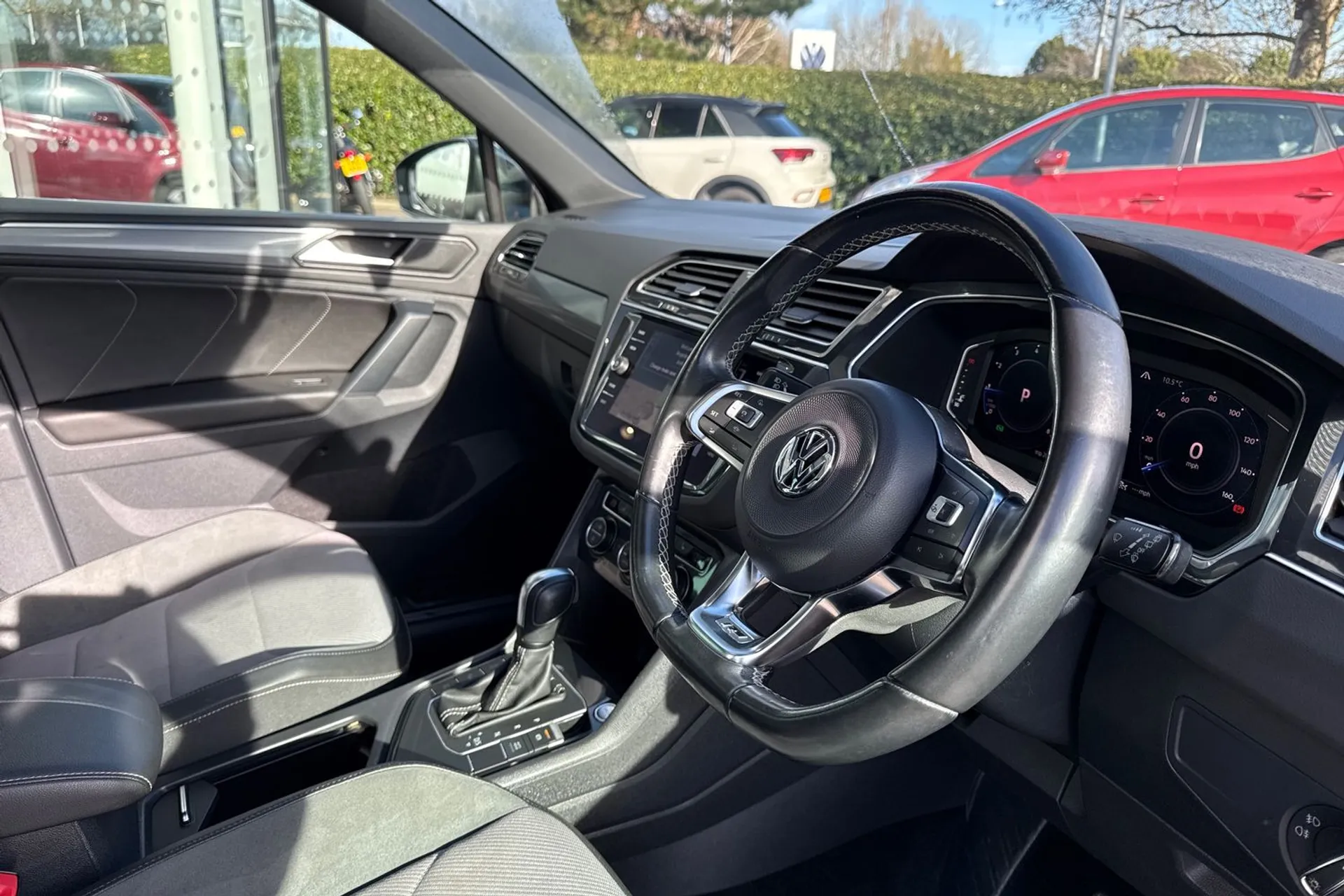 VOLKSWAGEN TIGUAN thumbnail image number 40