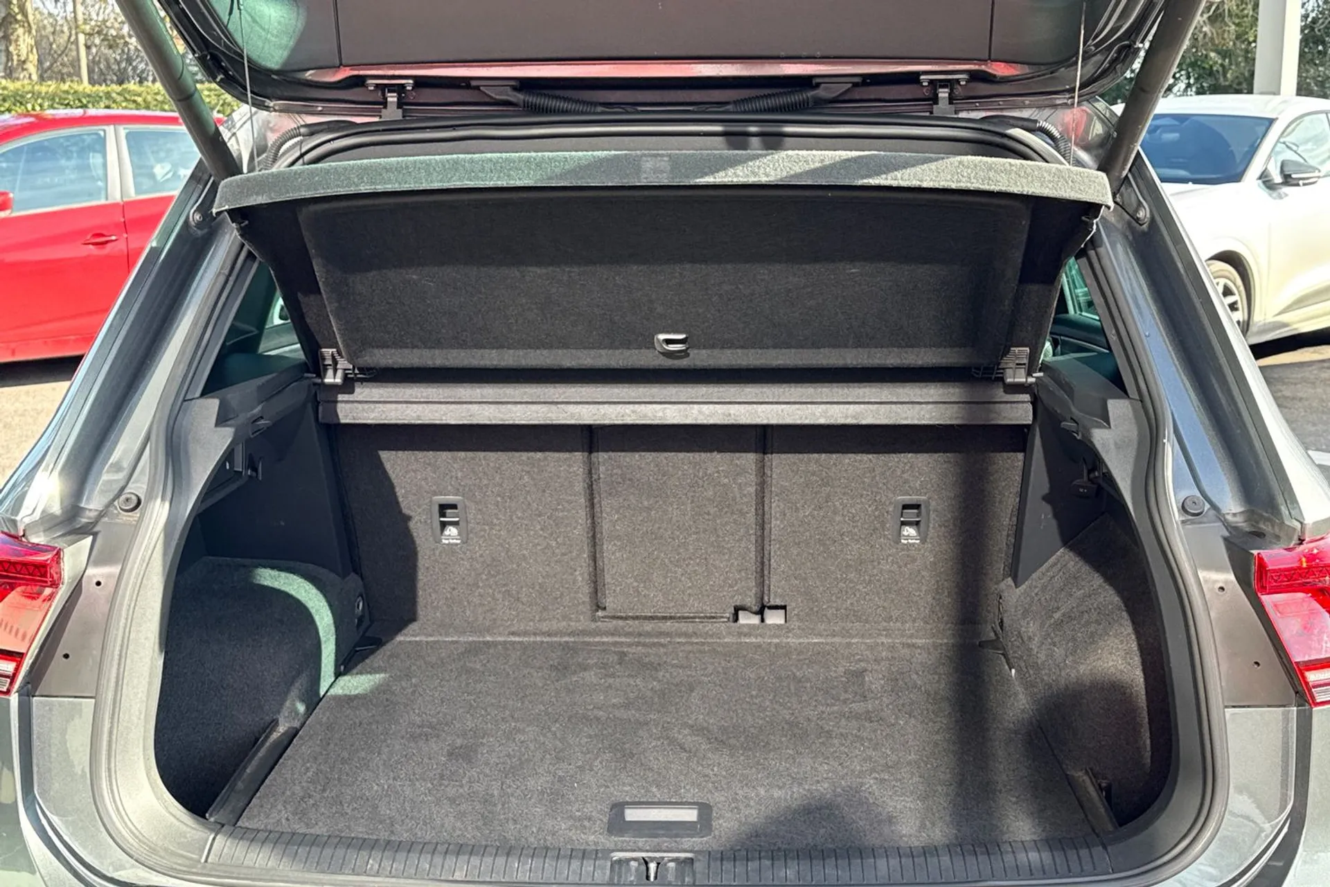 VOLKSWAGEN TIGUAN thumbnail image number 31