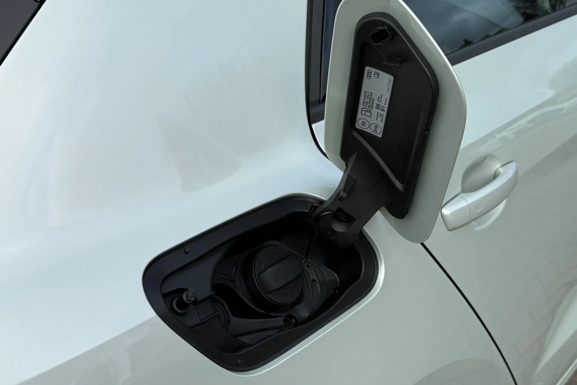 Audi A1 thumbnail image number 42