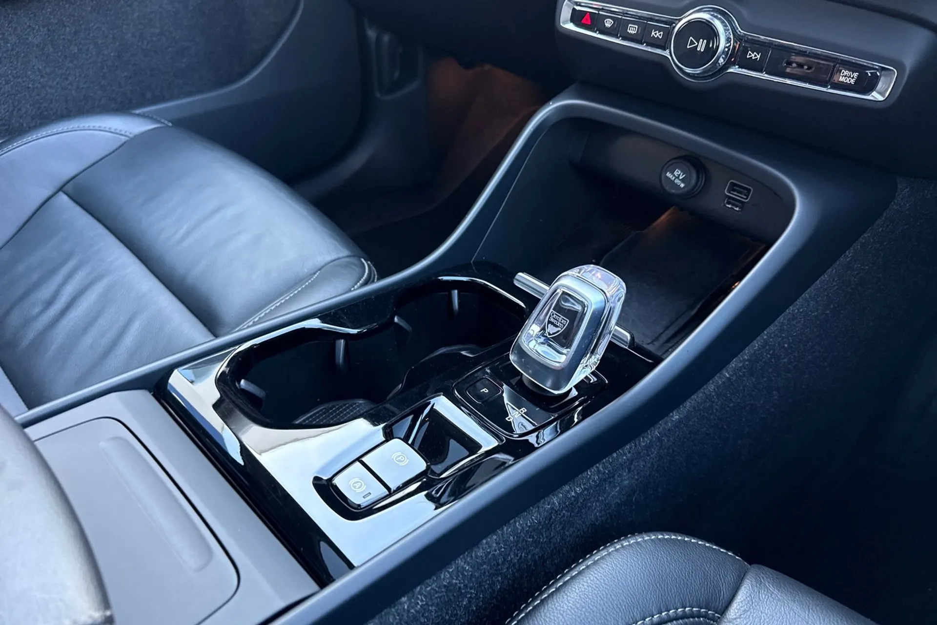 Volvo XC40 thumbnail image number 40