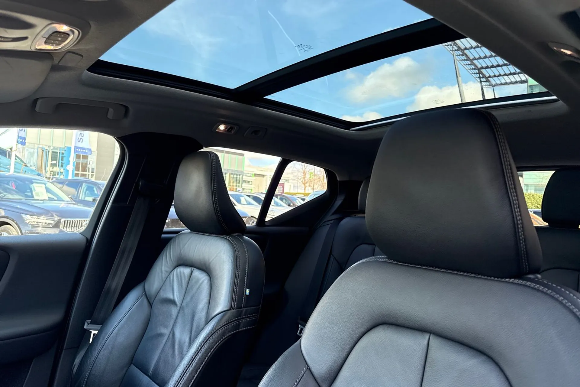 Volvo XC40 thumbnail image number 29