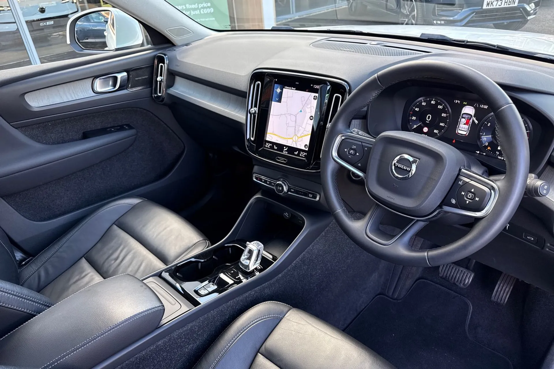 Volvo XC40 thumbnail image number 6