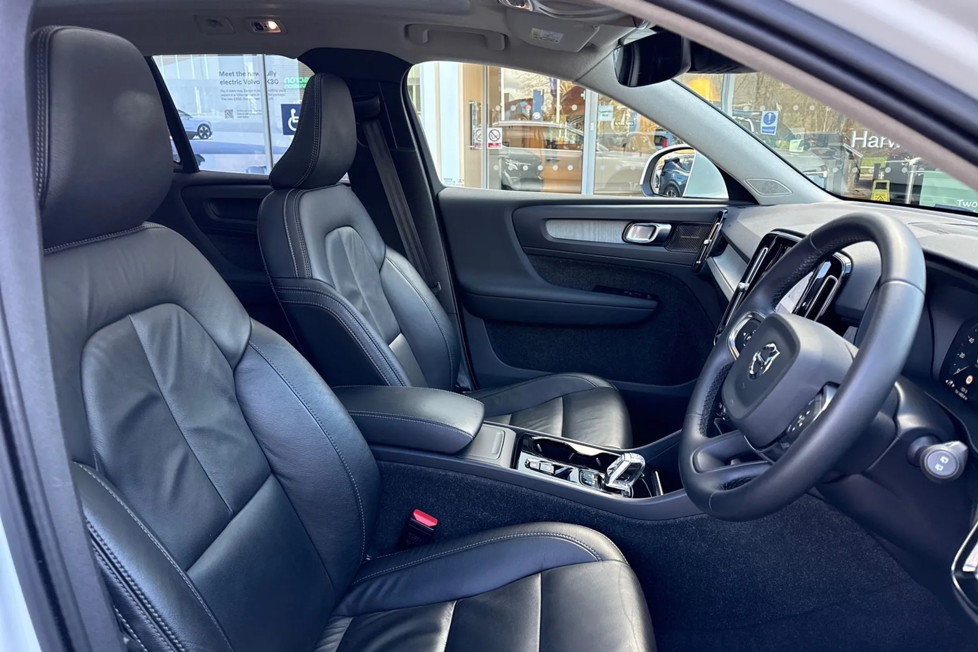 Volvo XC40 thumbnail image number 26