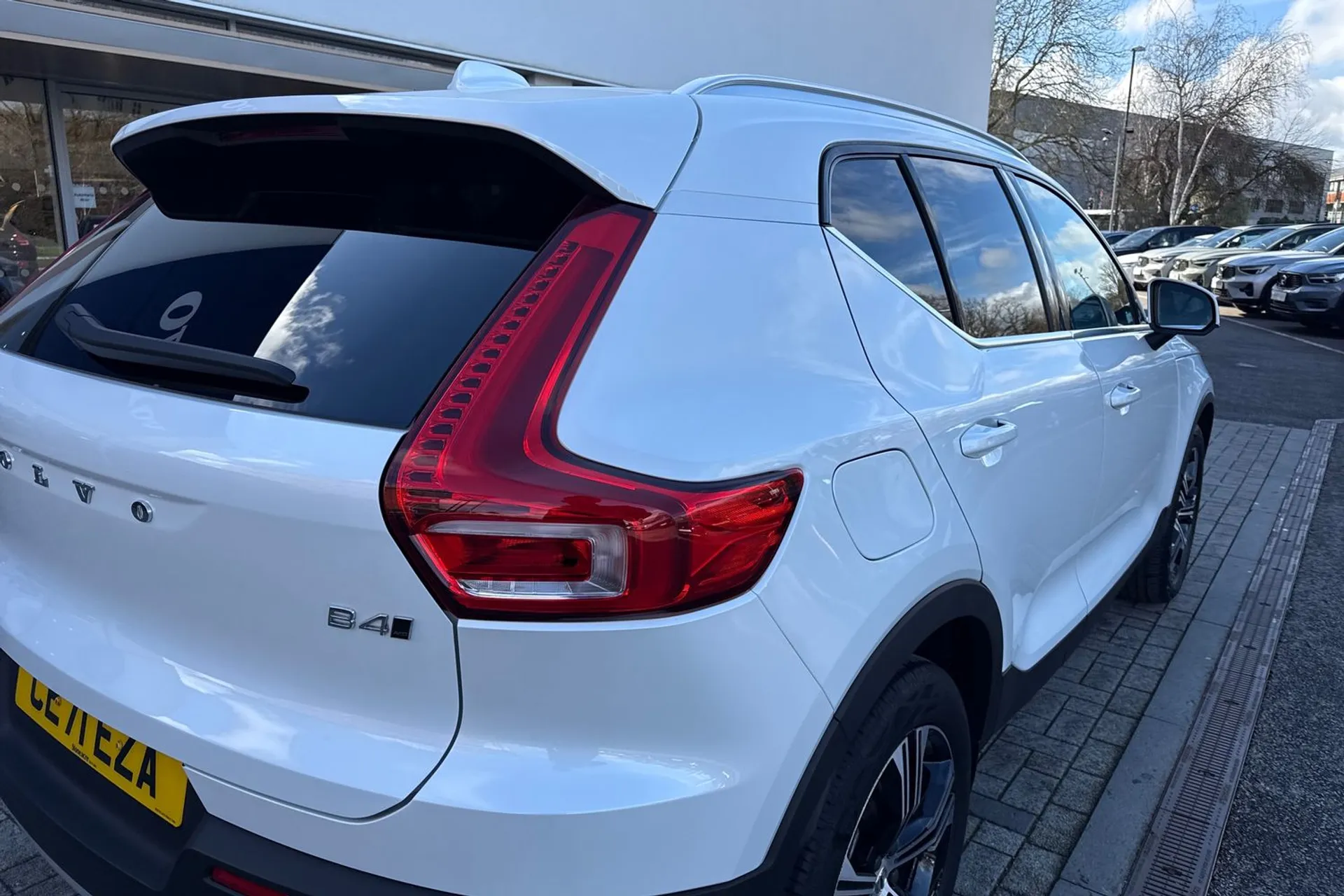 Volvo XC40 thumbnail image number 15