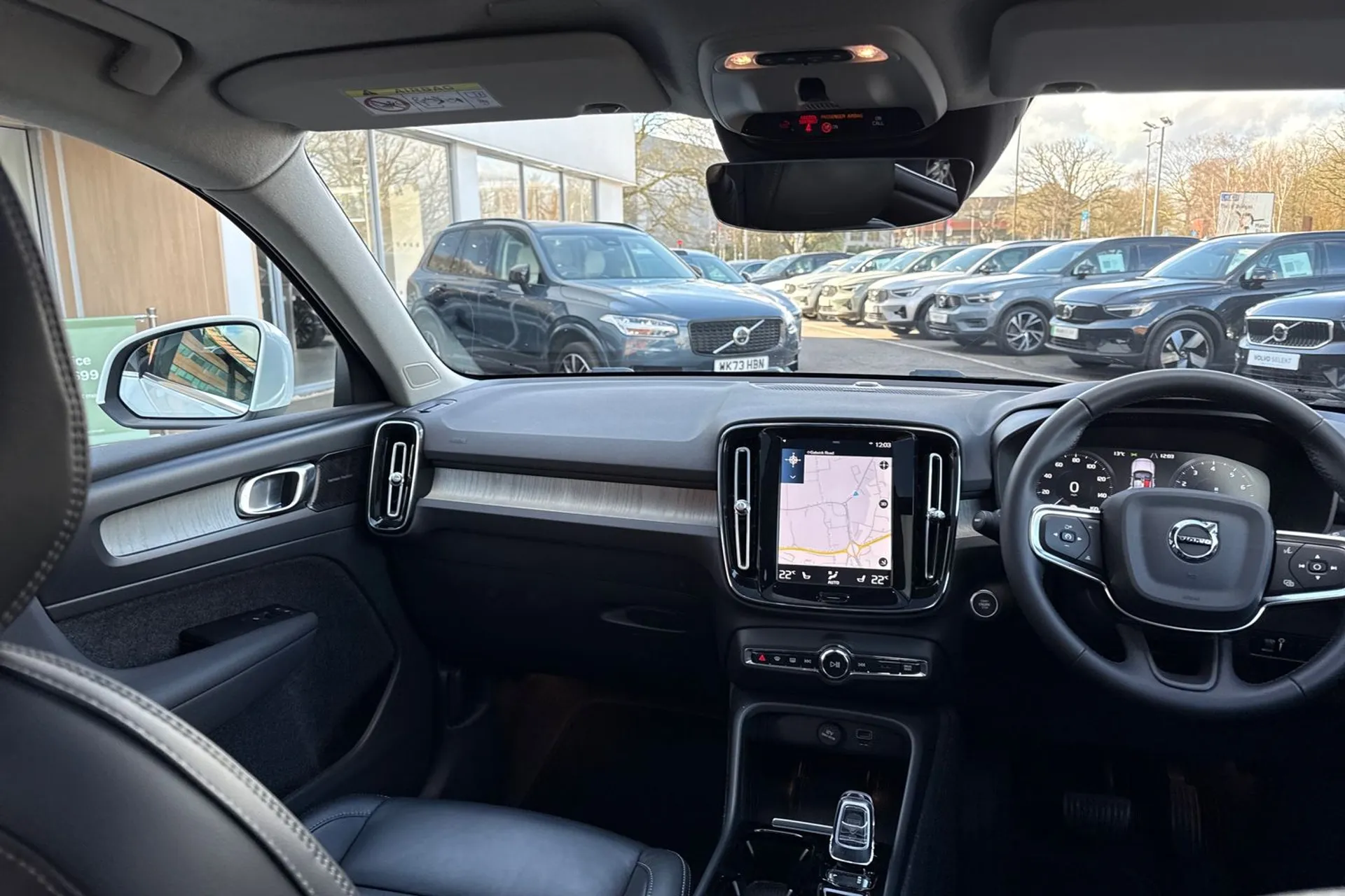 Volvo XC40 thumbnail image number 32