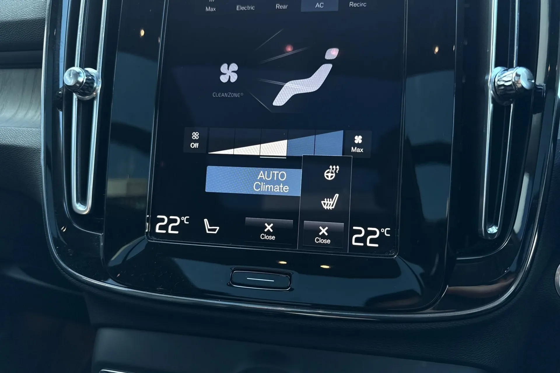 Volvo XC40 thumbnail image number 42