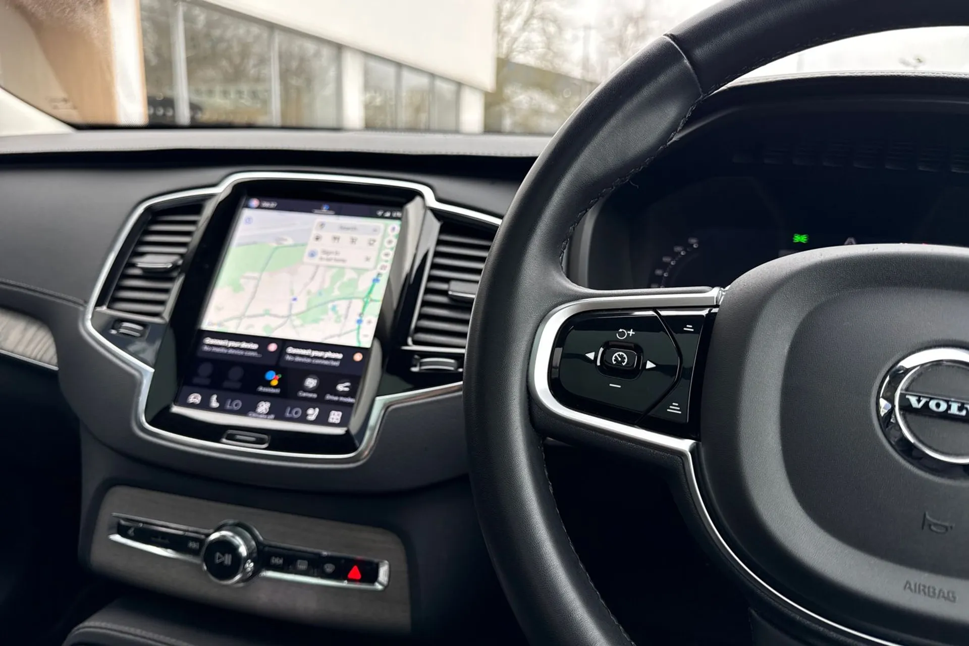 Volvo XC90 thumbnail image number 39