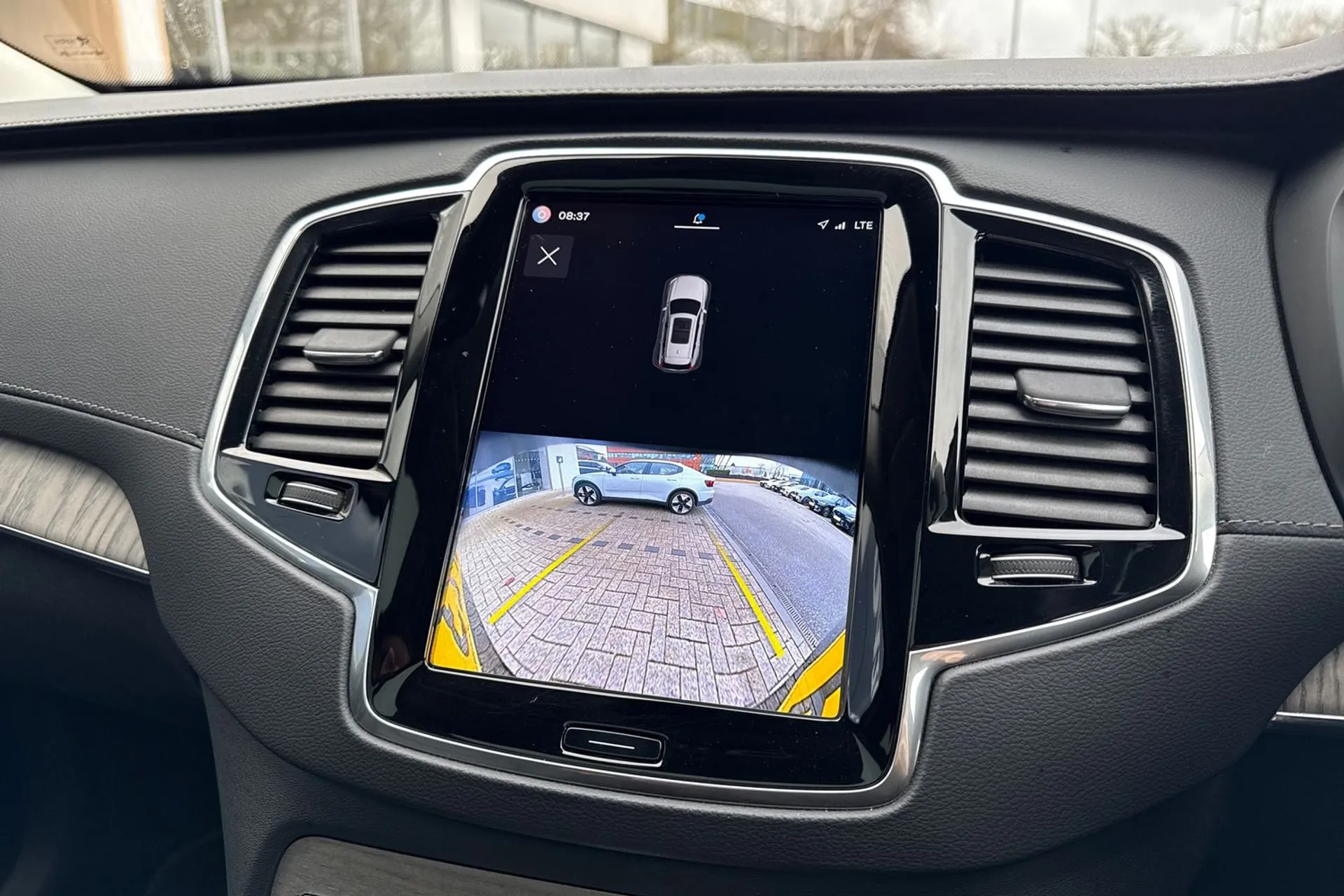 Volvo XC90 thumbnail image number 41