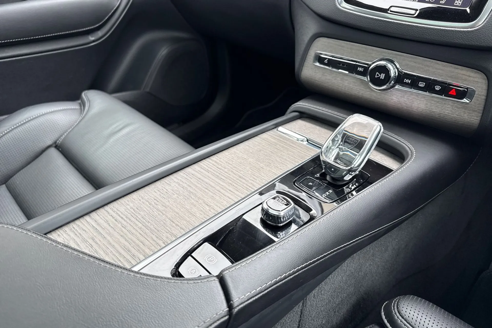 Volvo XC90 thumbnail image number 47